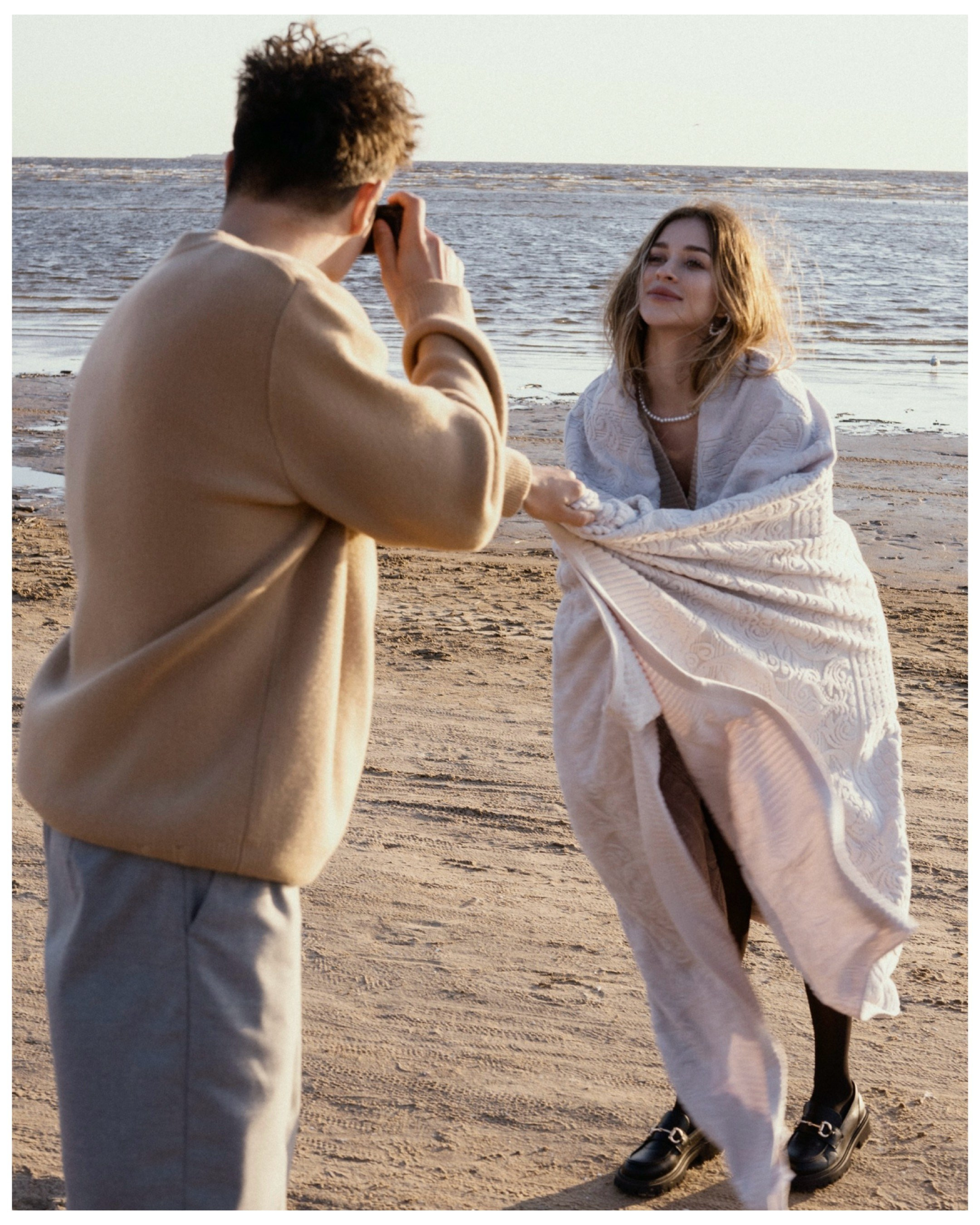 Парная фотосессия на заливе. Фотограф в Санкт-Петербурге Федосова Елизавета