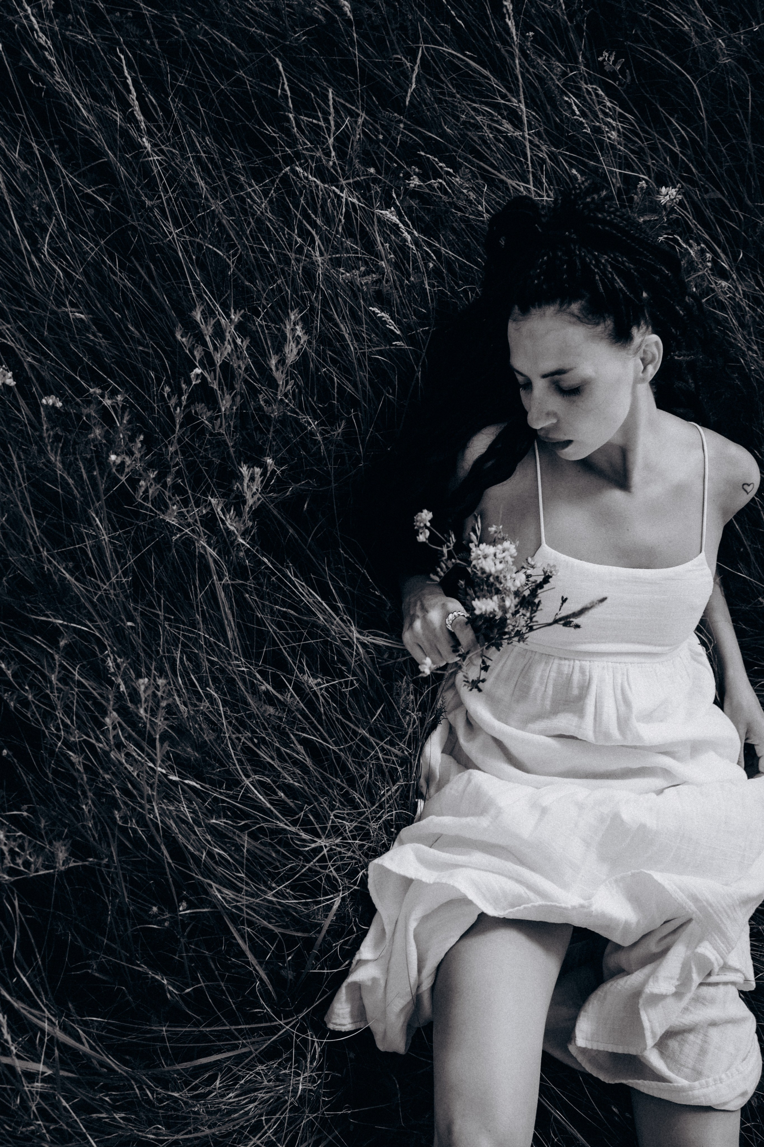 Александра в поле. Фотограф в Санкт-Петербурге Светлана Арестова