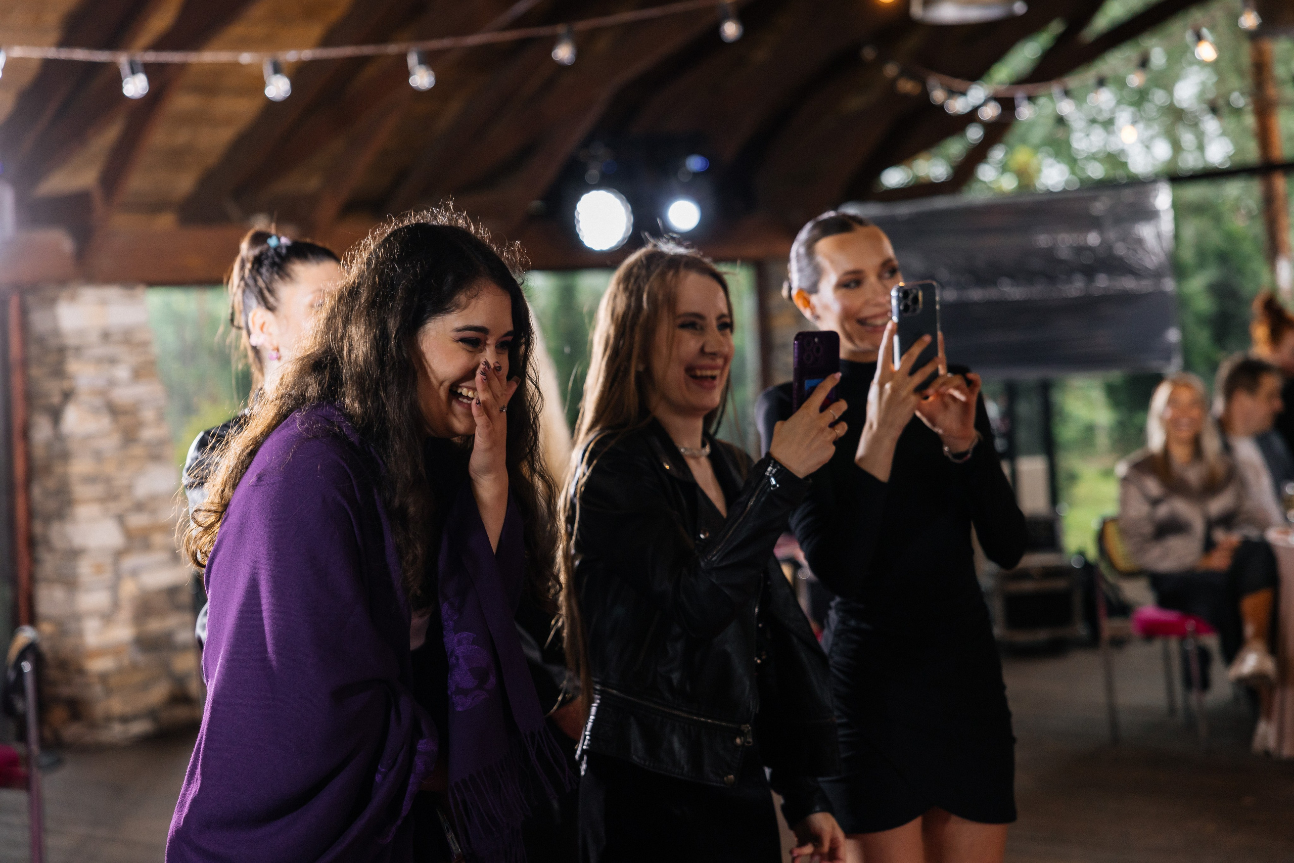 Свадебная съемка в Москве — Профессиональный свадебный фотограф для вашей свадьбы, фото и видео услуги. Фотограф Аделина Raw