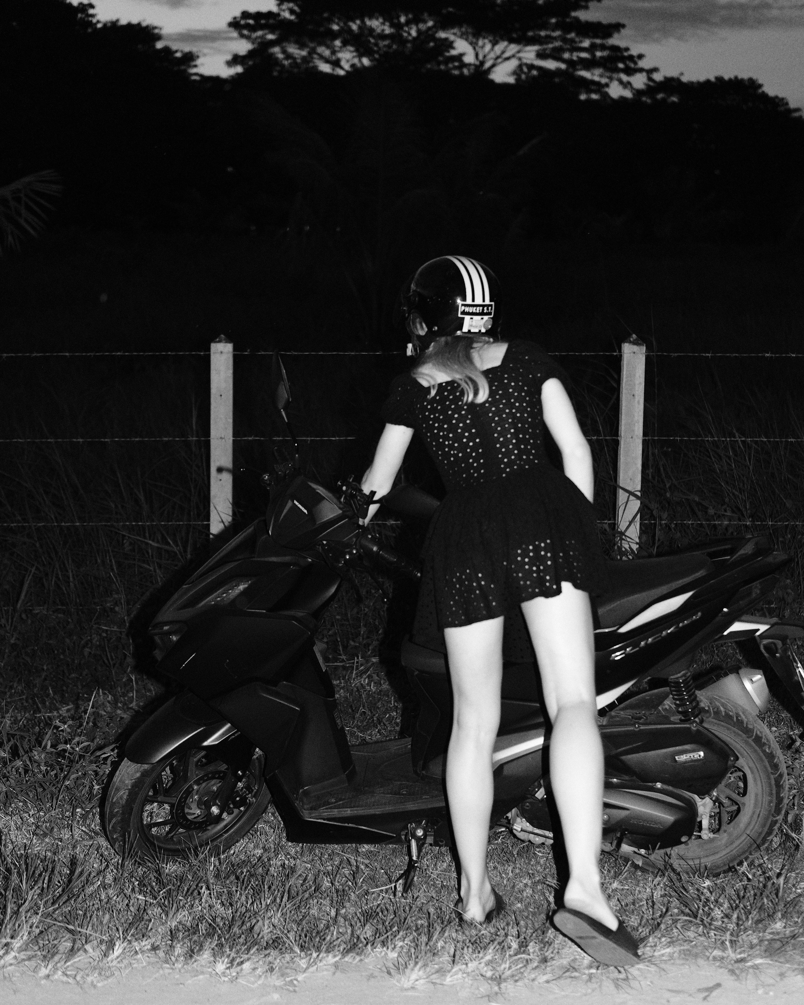 Nadya. Vanyazaramkami