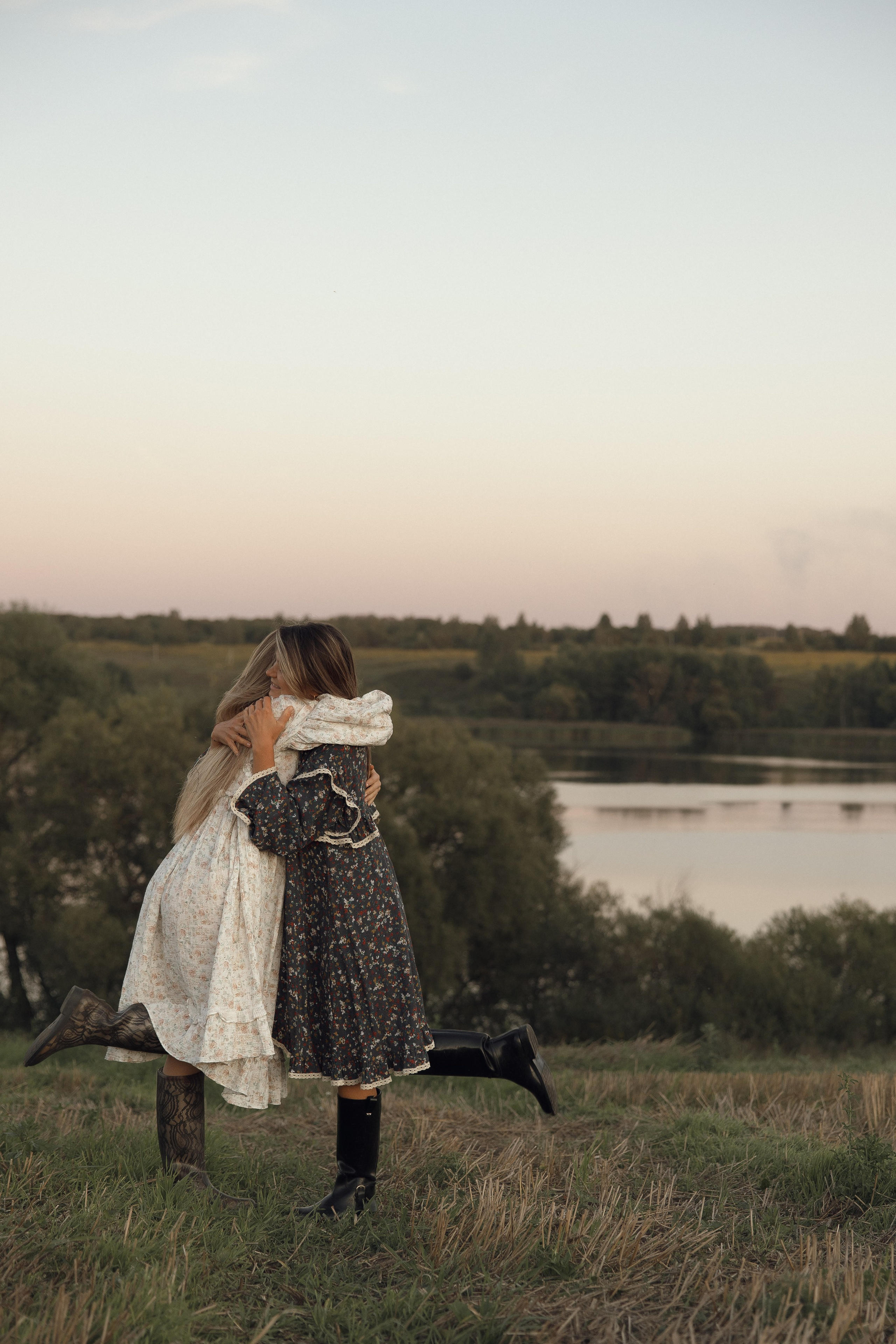 Поле. Мама и дочка. Семейный фотограф в городе Тула Любовь Сабирова
