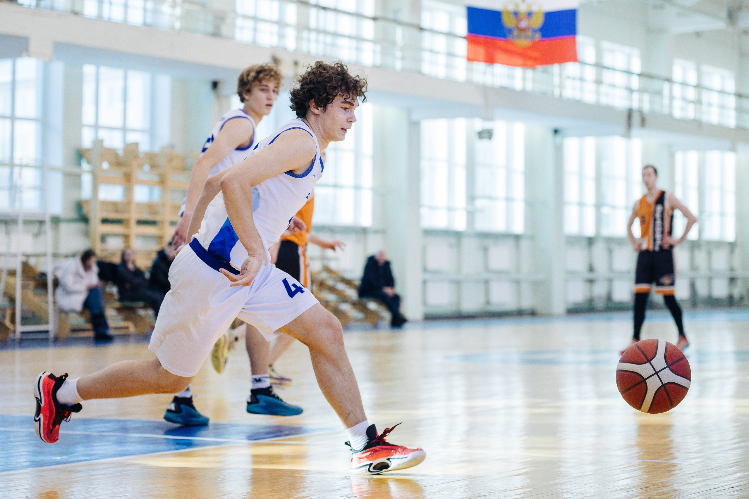 Любительский Чемпионат Магнитогорска по баскетболу // 09.02.25. Денис Прохоров Фотограф в г. Магнитогорск