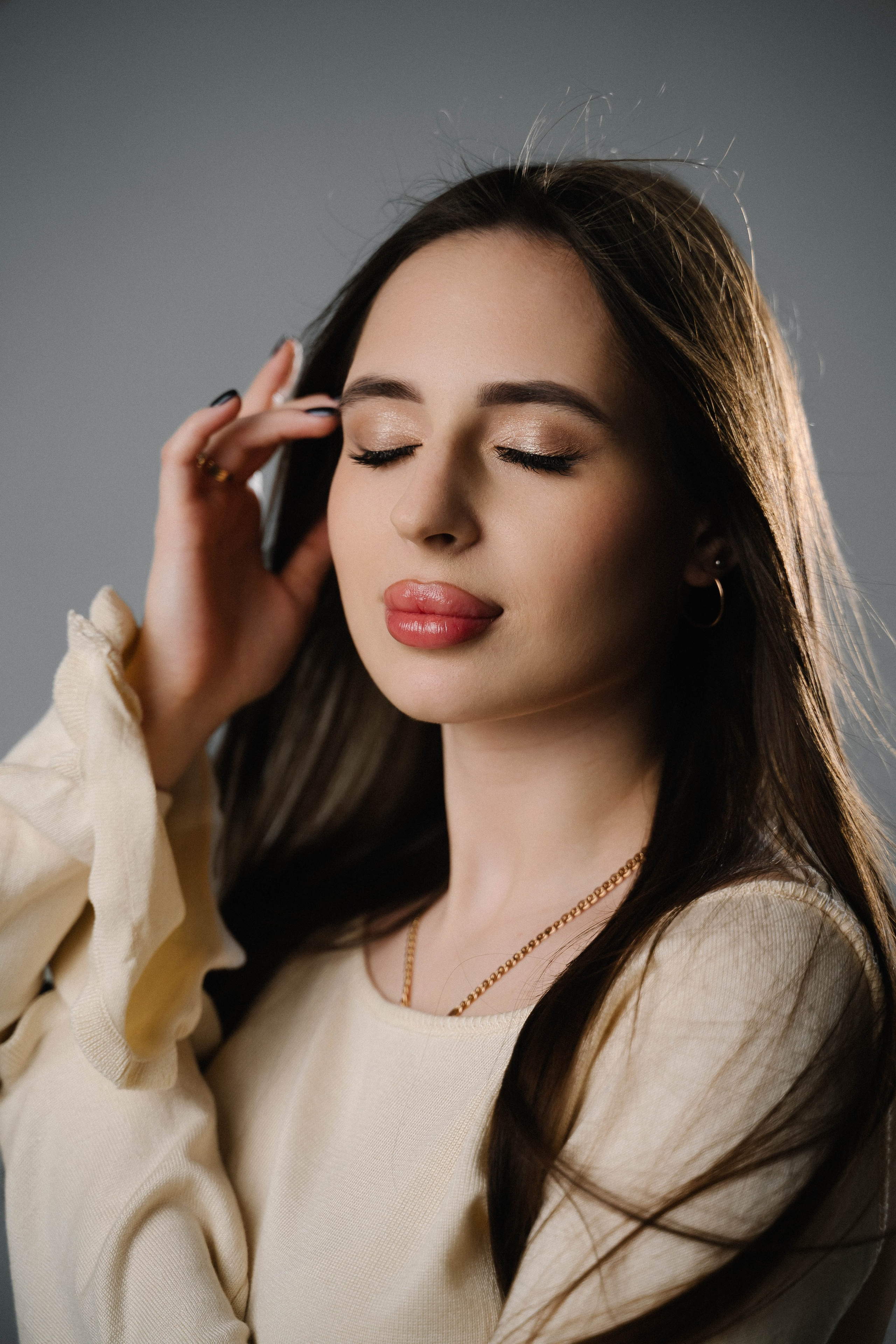 Карина, 26.12.25. Фотограф Виктория Казановская в Каменске-Шахтинском