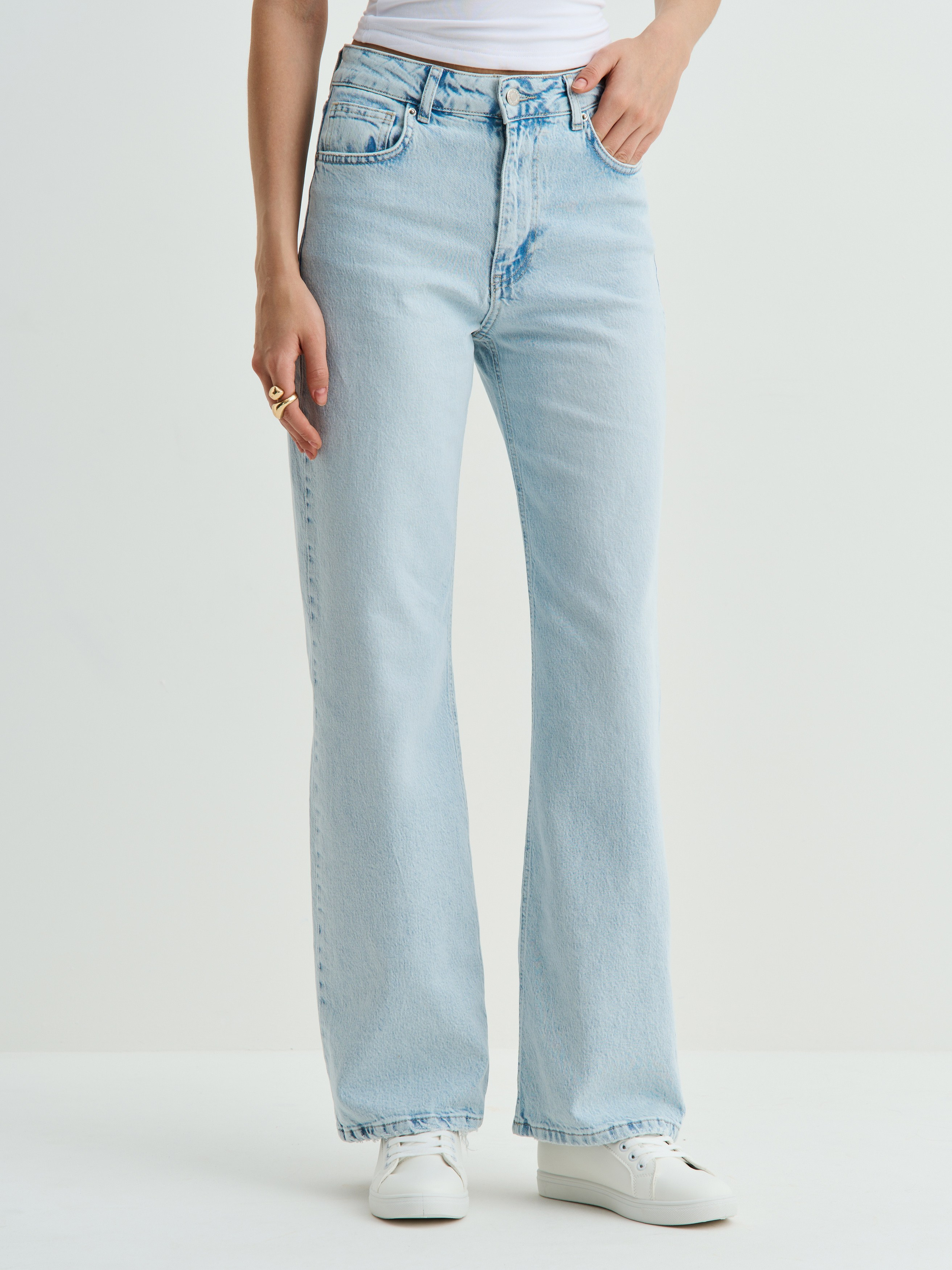 ADAMANTI NORE. Кирилл Гольцберг | фотограф для брендов одежды и бизнеса