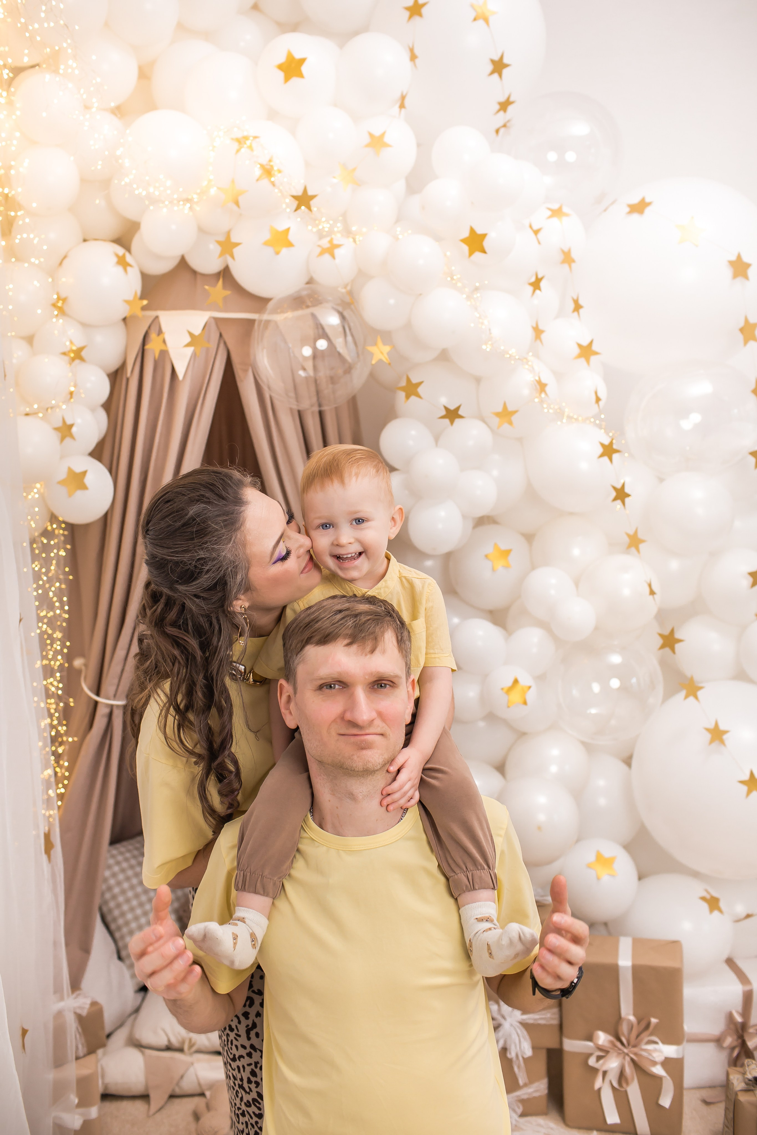 СЕМЕЙНЫЕ кадры. Детский семейный фотограф на первый годик город Новосибирск Дымова Светлана пакеты всё включено 1-3 года