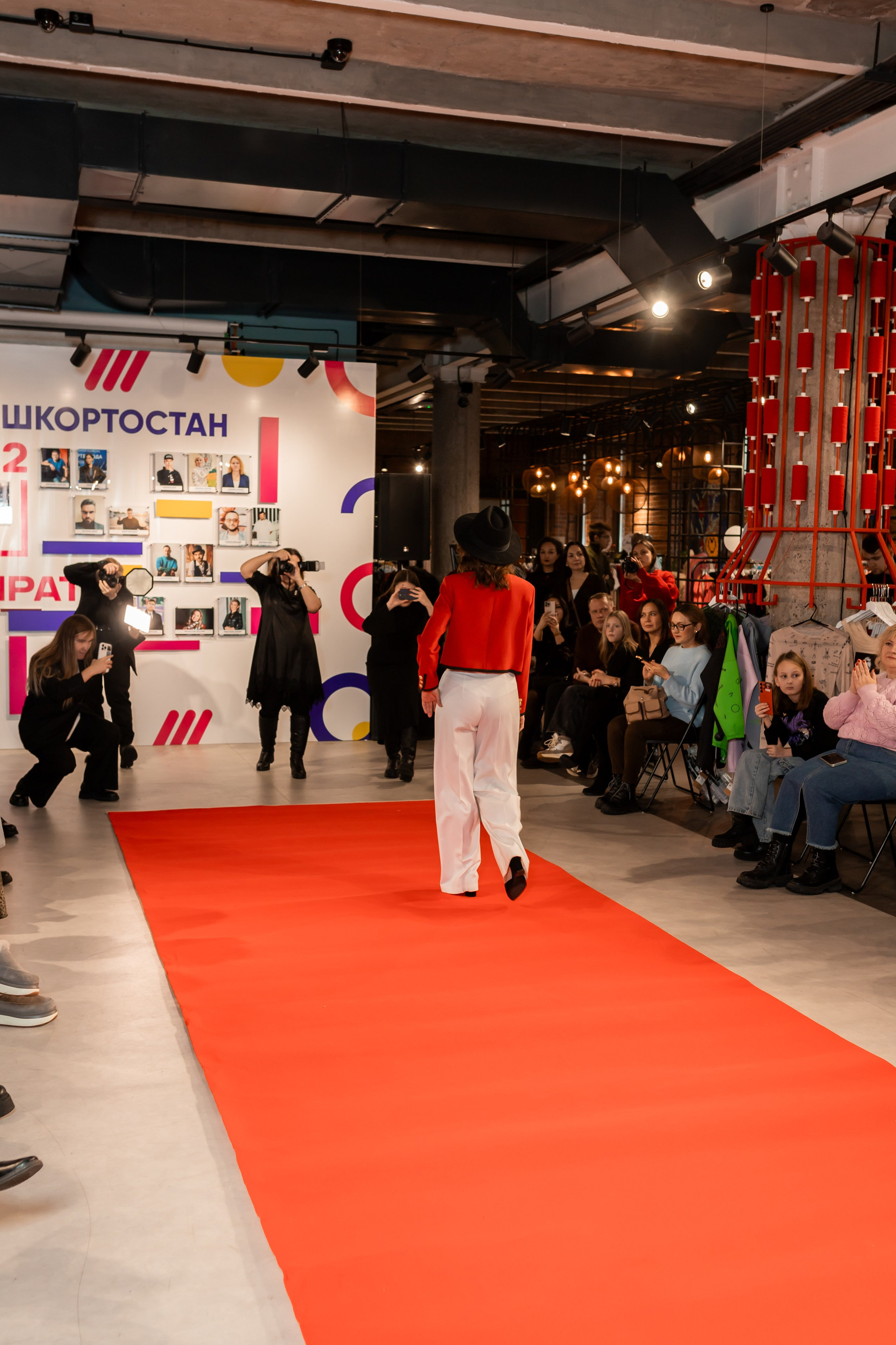 Показ проекта Super woman. Марина Шаймухаметова. Фотограф в Уфе