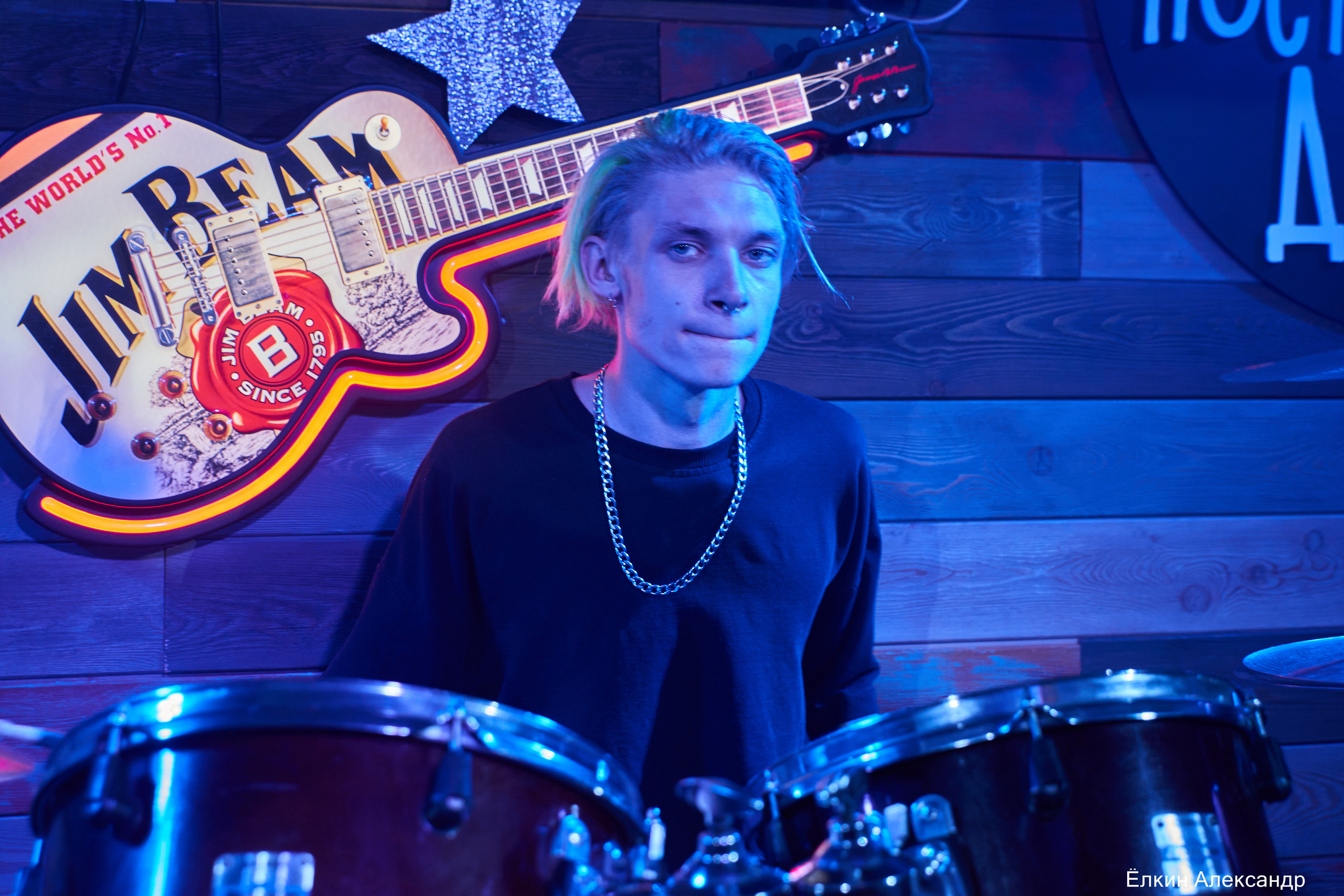 Концертный фотограф Омск Рок музыка. Ёлкин Александр Фотограф