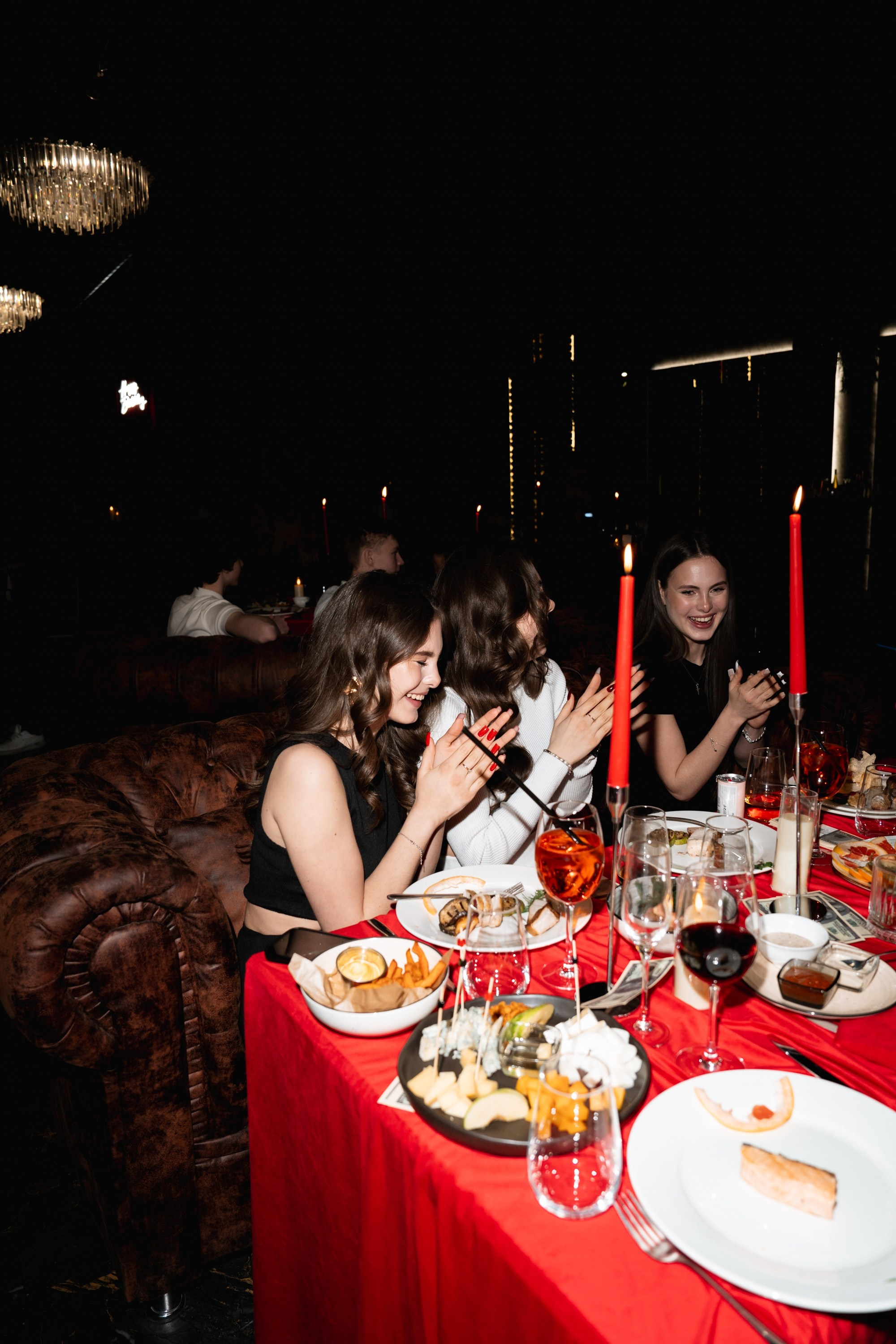 18 ЛЕТ. Женский портрет