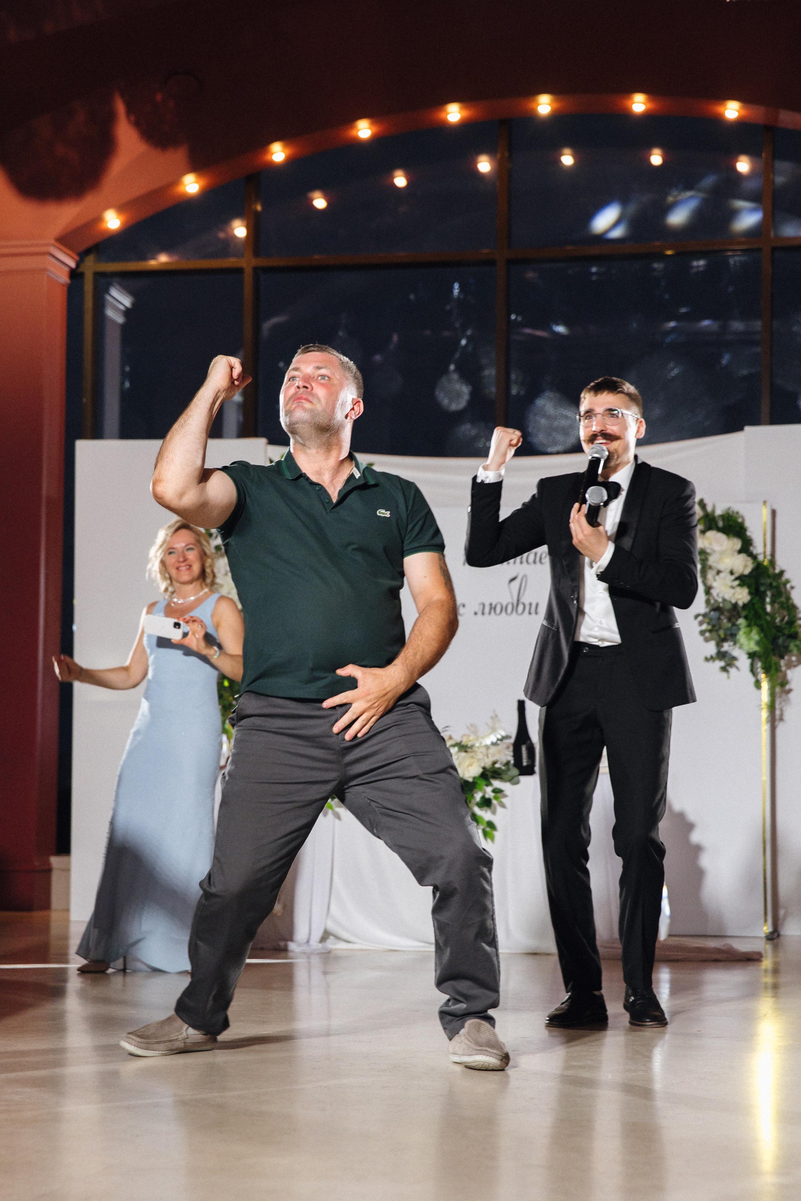 Банкет (Ксения & Никита). Свадебные фотографы в г. Сургут Маркова Наталья и Замахина Елена