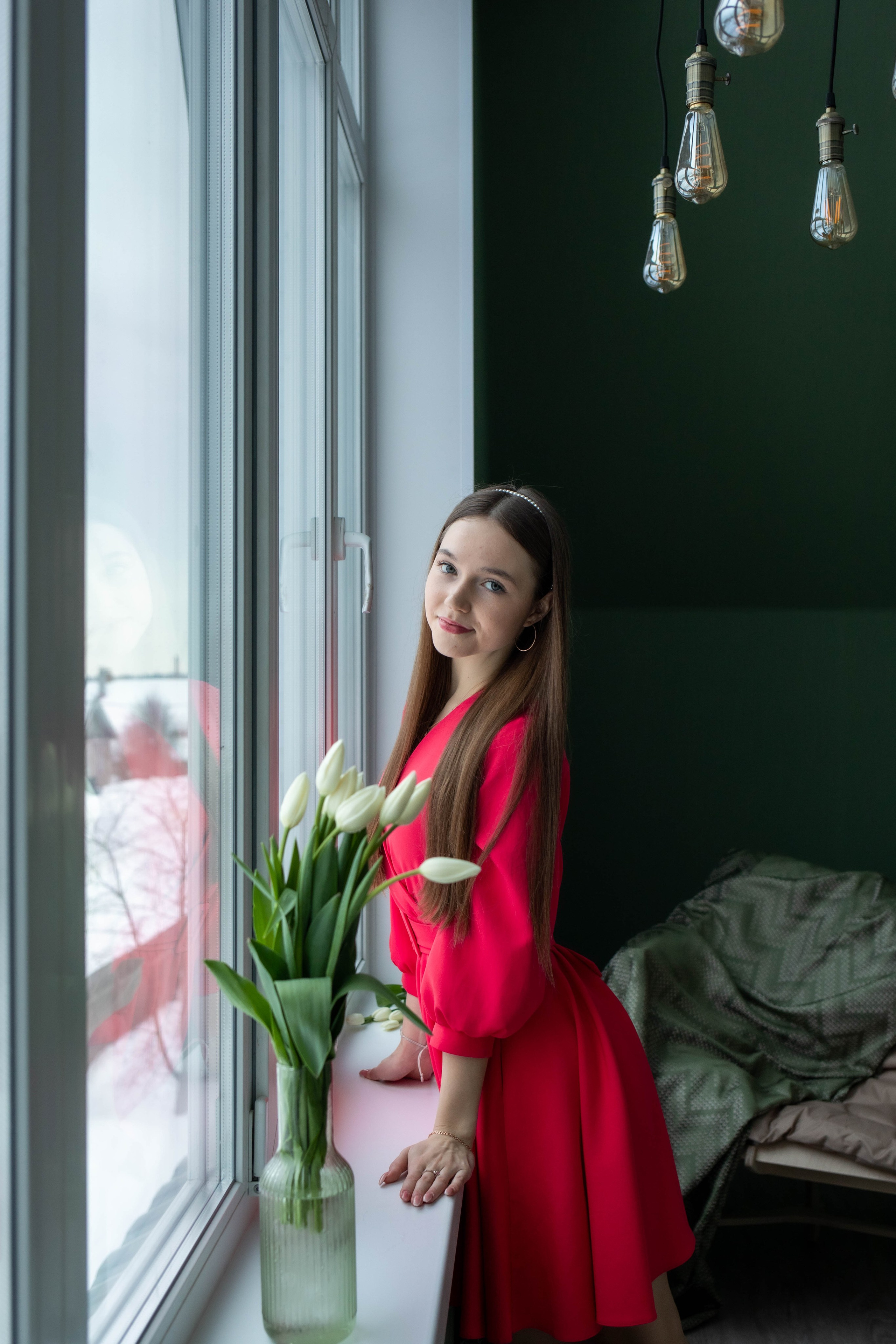 Девушка и цветы