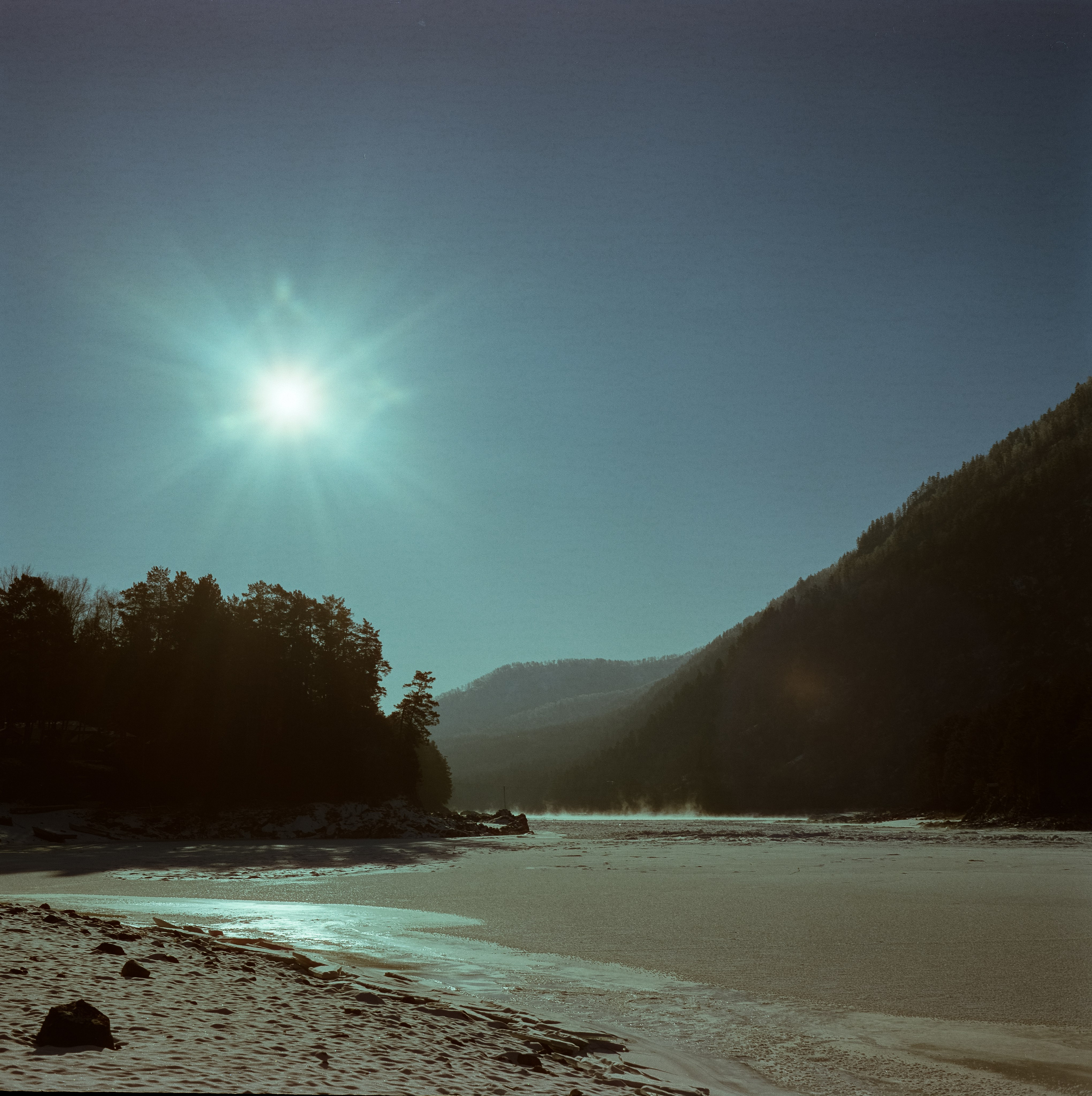 Кызыл-Таш, Кедровый остров / 11 декабря 2023 года (-25С) / CineStill 5