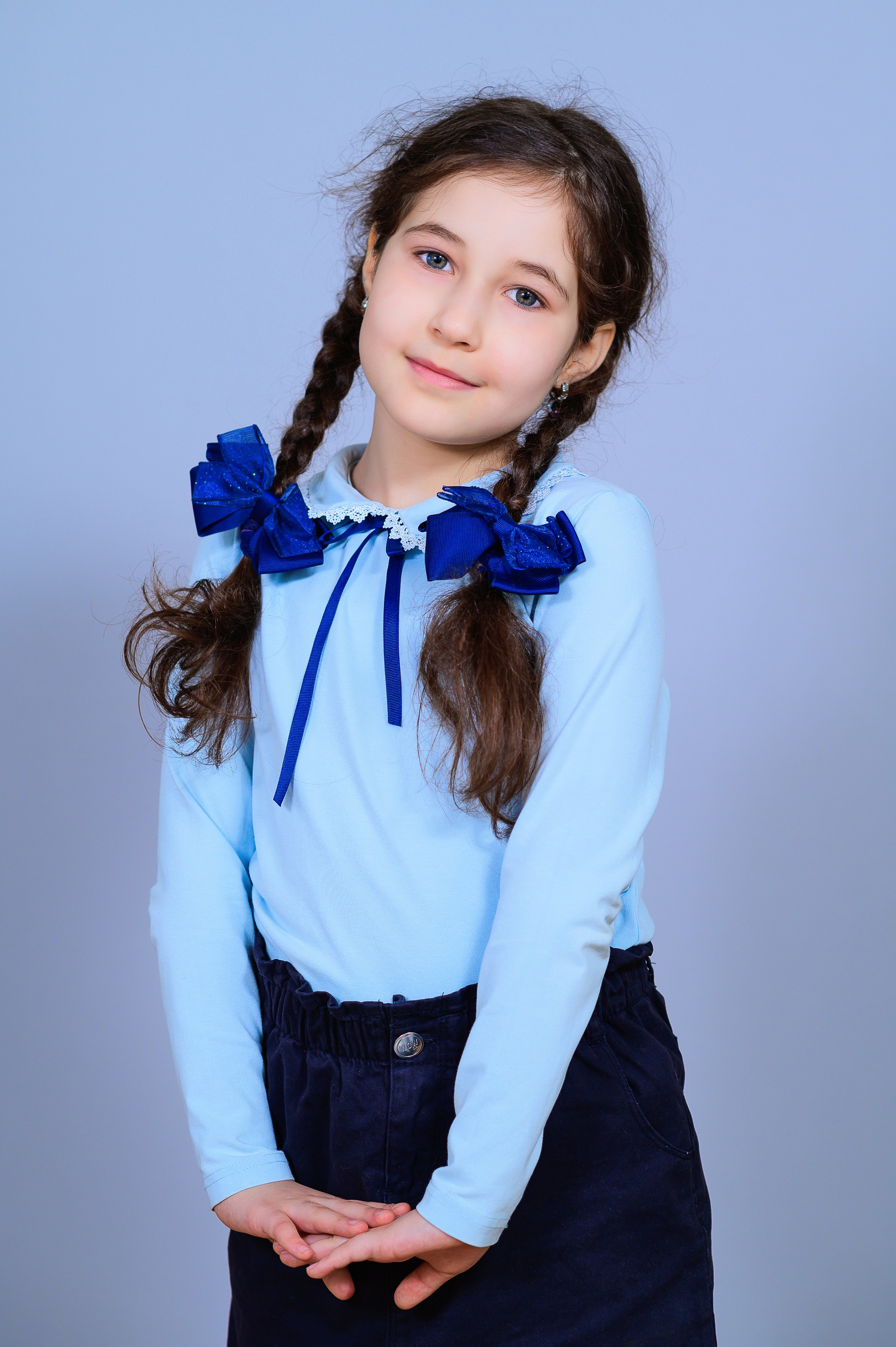 Портрет и общая фотография класса. Выпускной школьный альбом в Москве / Школьный фотограф Юлия Михайленко