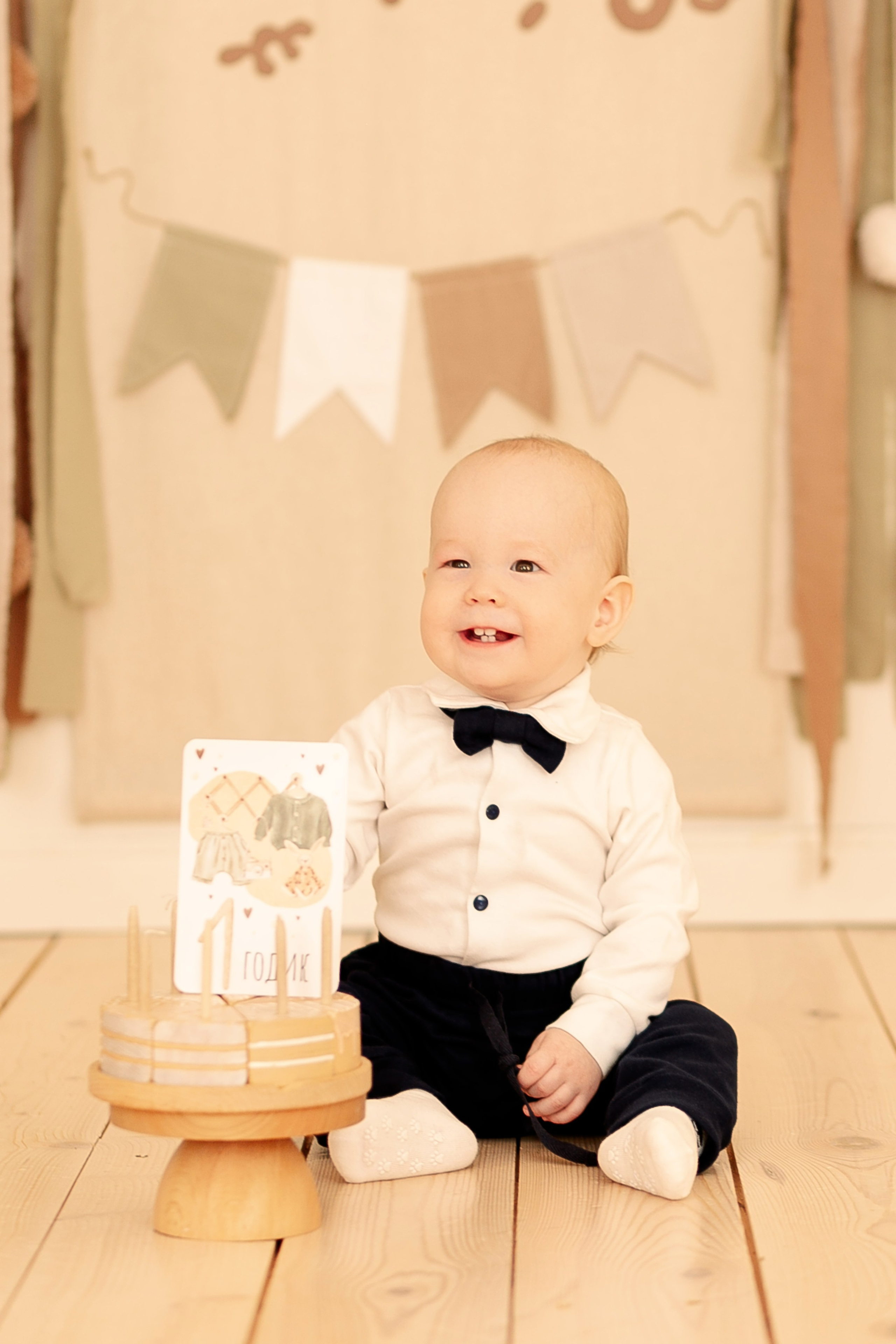 Тимуру 1 годик. Семейный фотограф Фотосессия беременности  Екатеринбург Елена Луткова