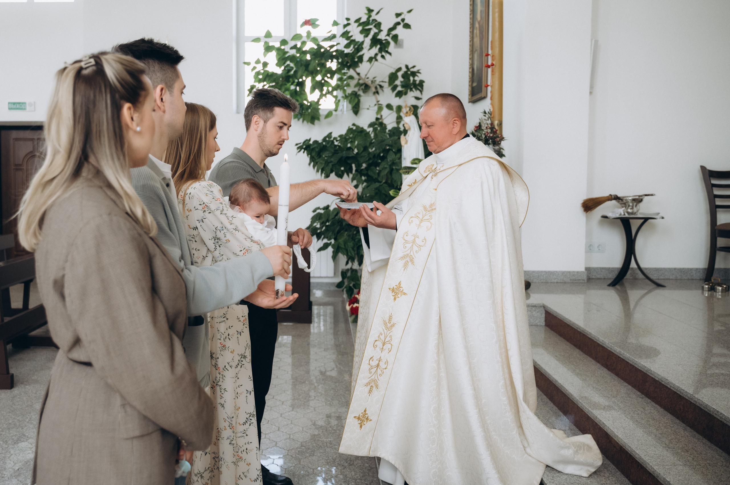Крещение Леи (Костёл Святого Духа). Семейный фотограф в Минске Дарья Дреко