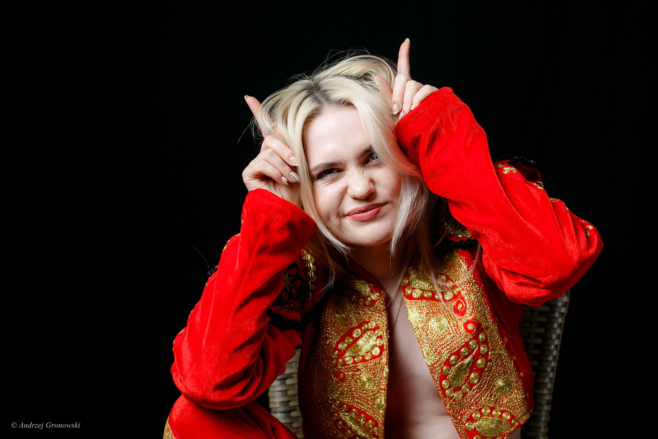 Rina/студия. A. Гроновски —Портретный женский фотограф в Калининграде| Портреты, НЮ, Репортажи