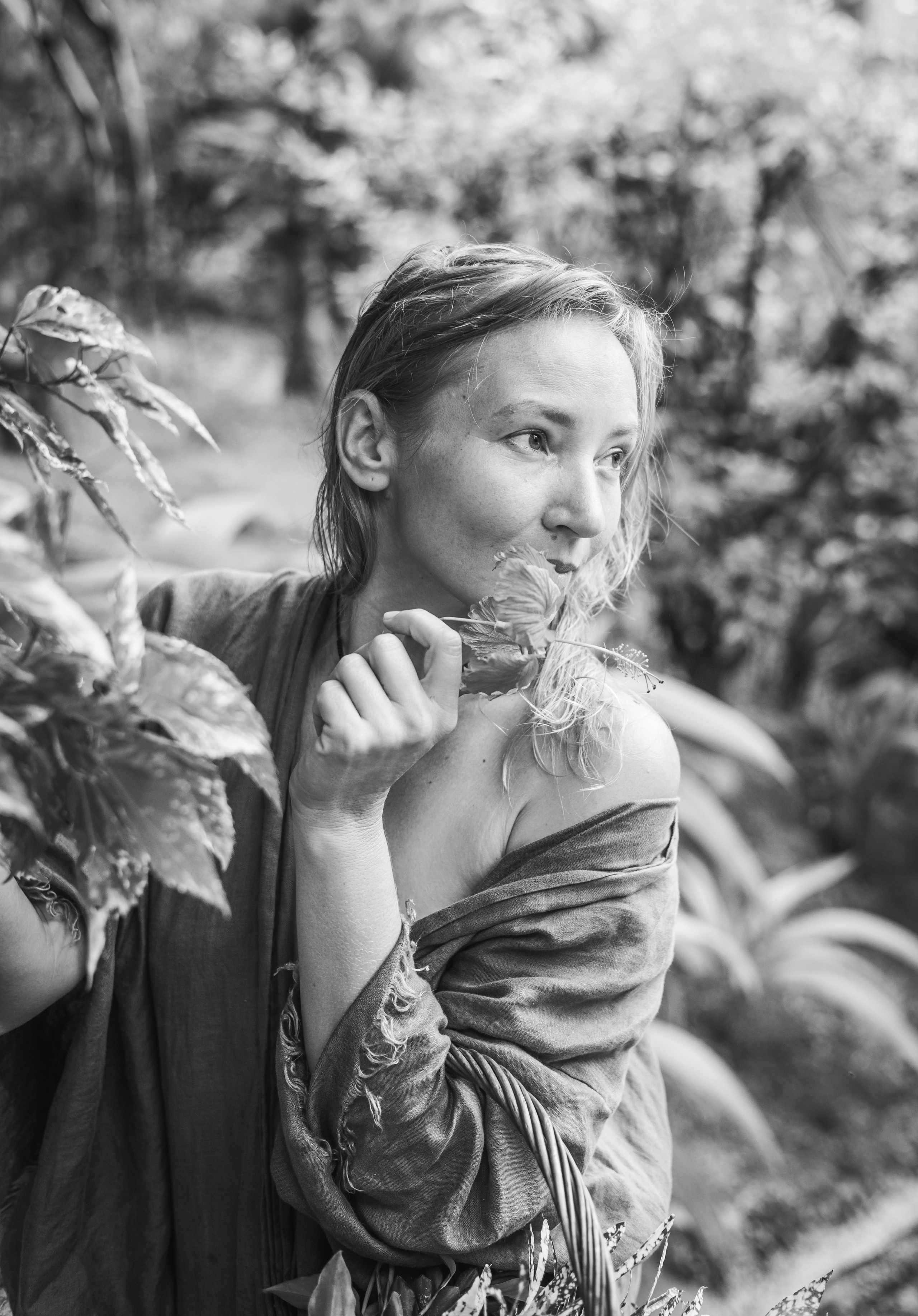 Nana sacral therapy master. Family, portrait, content photo in Costa Rica Evgeniya Besprozvannykh