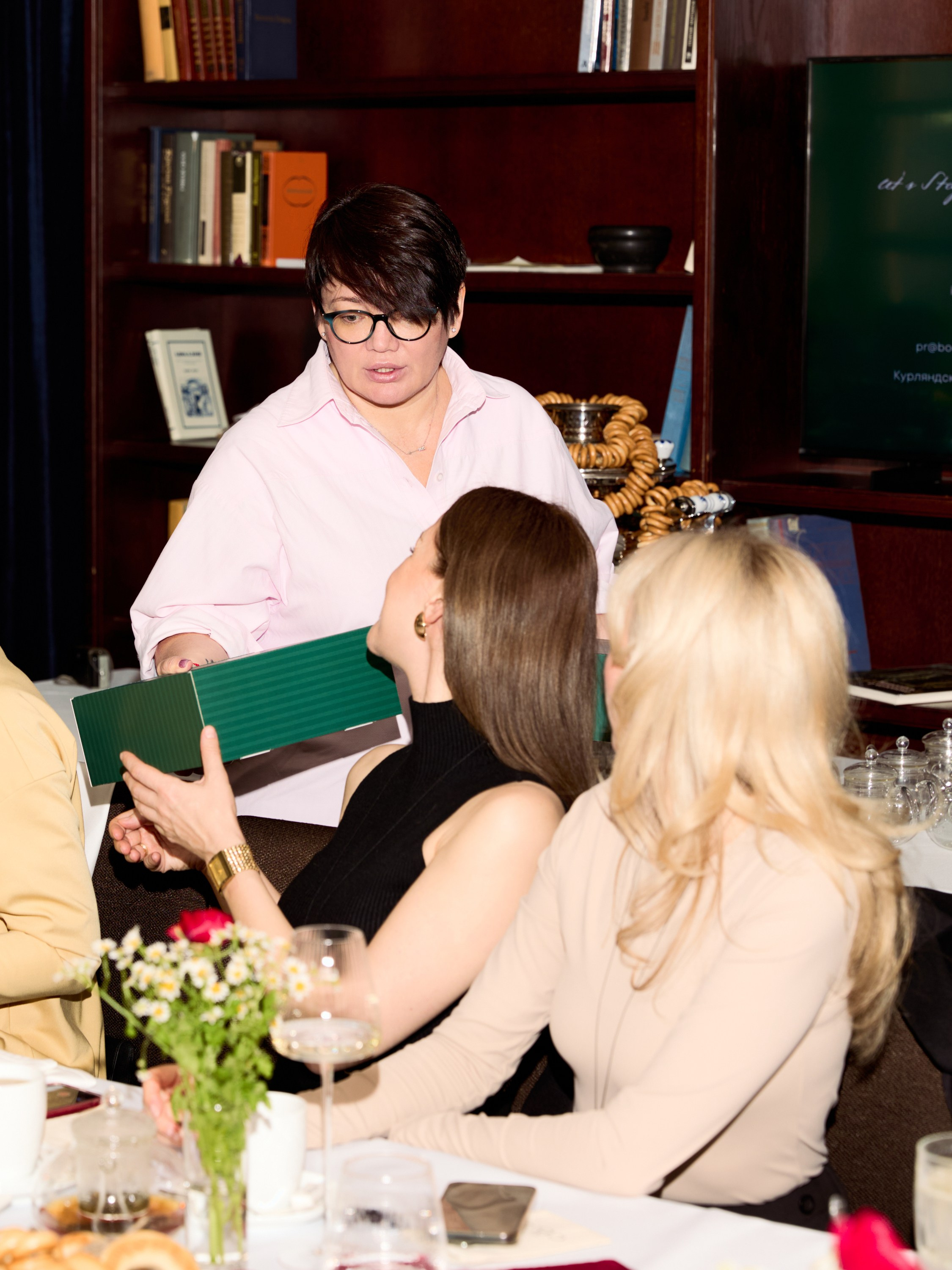 Red box|Vasilievsky hotel|Boca. Фотограф| Санкт-Петербург| Виктория Хайдарова