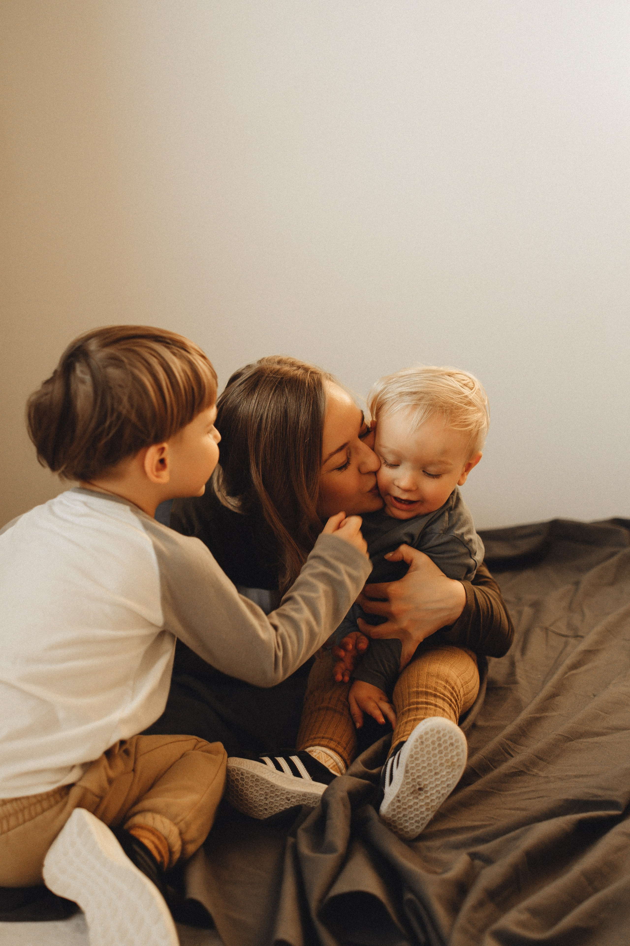 Семейная история в студии. Семейный и детский фотограф, таганрог, ростов-на-дону