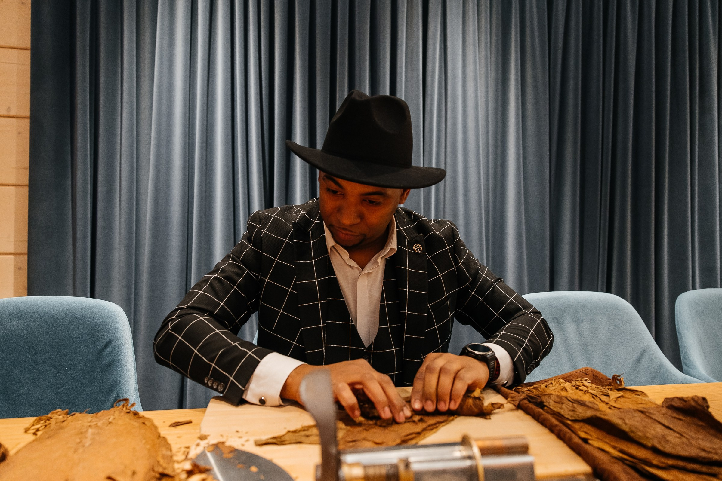 Денису 35 лет. Репортажный и свадебный фотограф Катерина Потапова