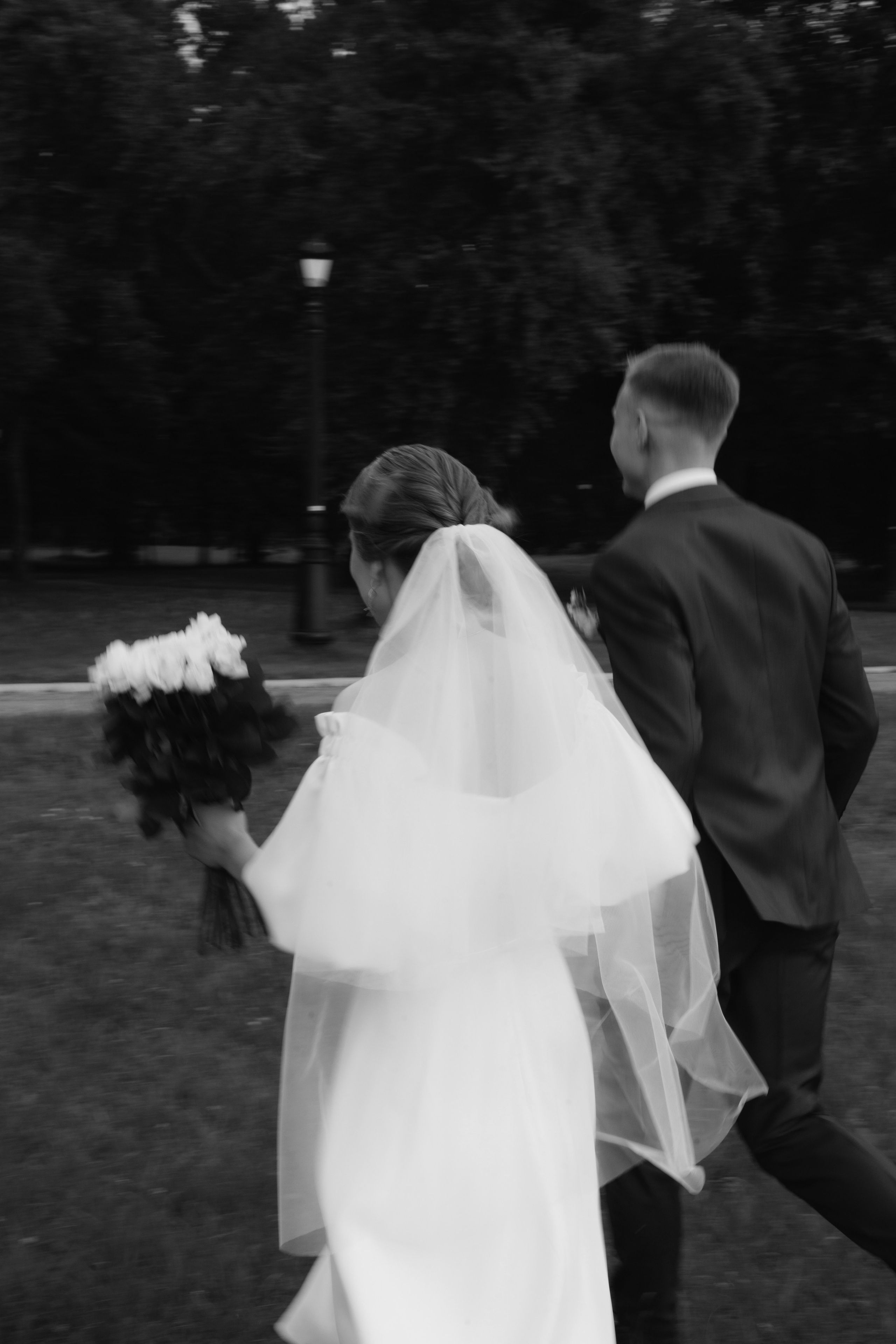 Свадебная прогулка в Лошицком парке. Ваш семейный фотограф в Минске — Вика Трегубова