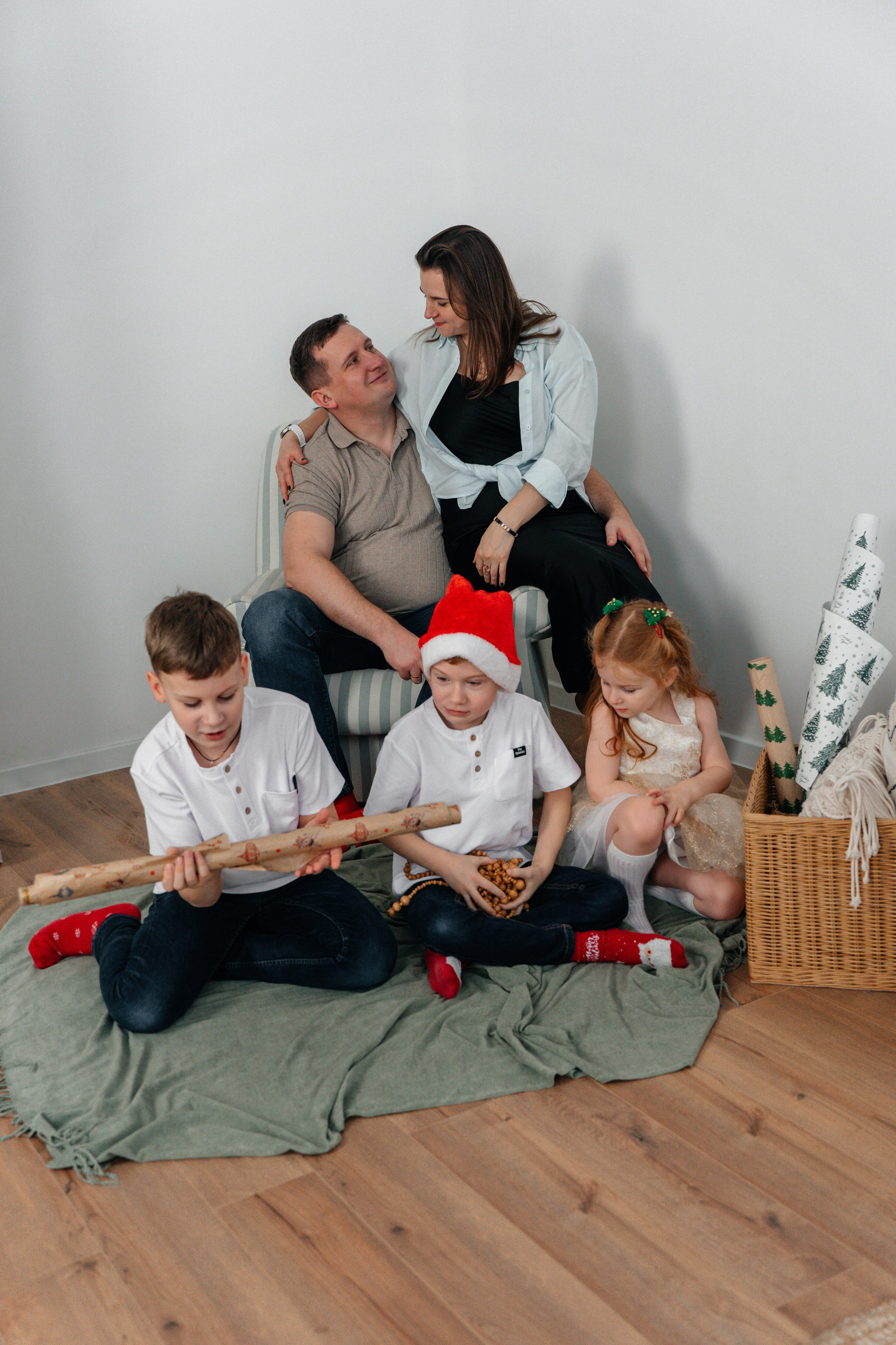 Семейная съёмка — Новый год. Ваш семейный фотограф в Минске — Вика Трегубова