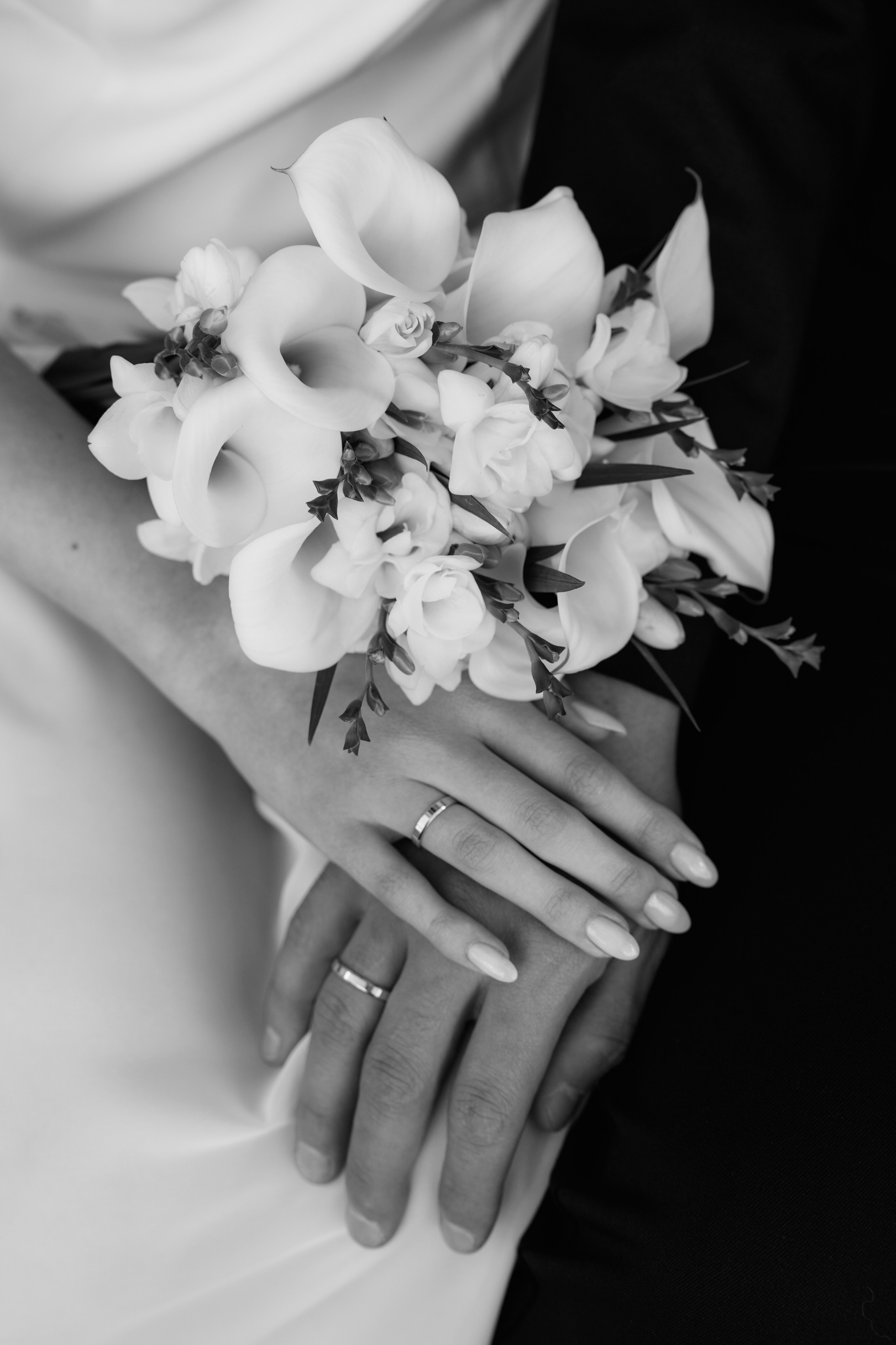 Любовь на фоне старого аэропорта. Ваш семейный фотограф в Минске — Вика Трегубова