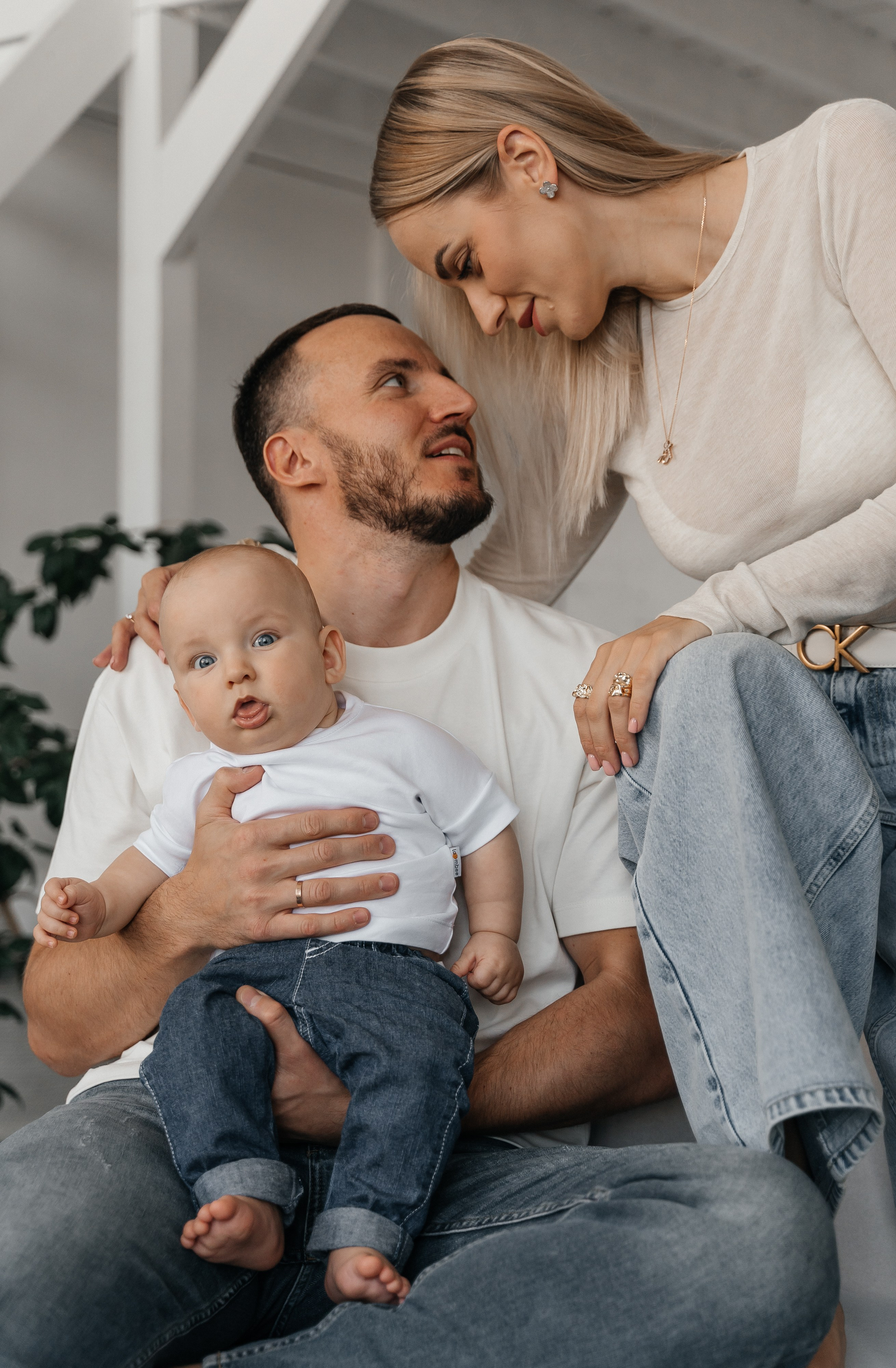 Саша, Юля и Лев. Волик Мария