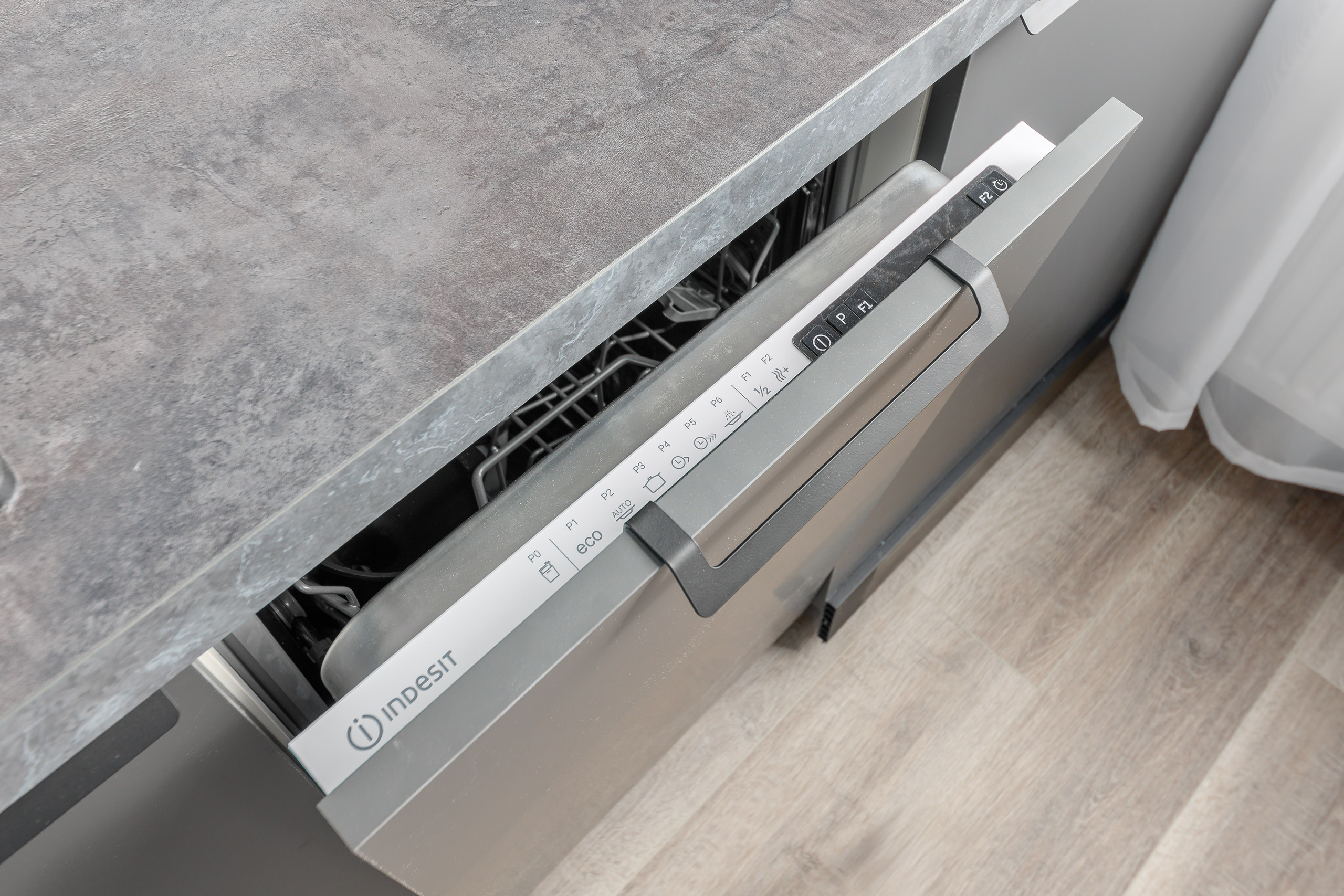 Студия, Полтавская ул