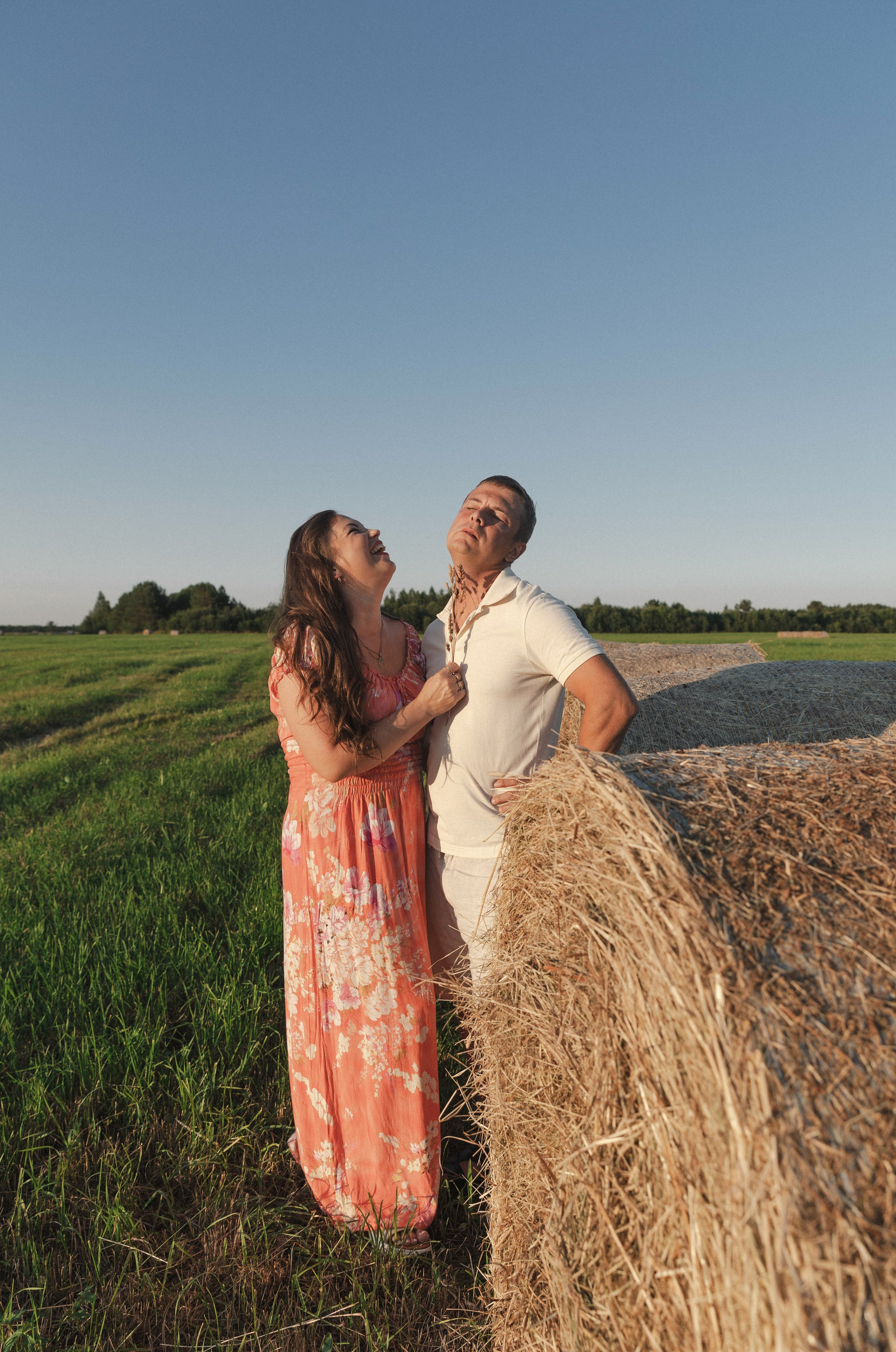 Любовь в поле. Свадебный и семейный фотограф в Карелии