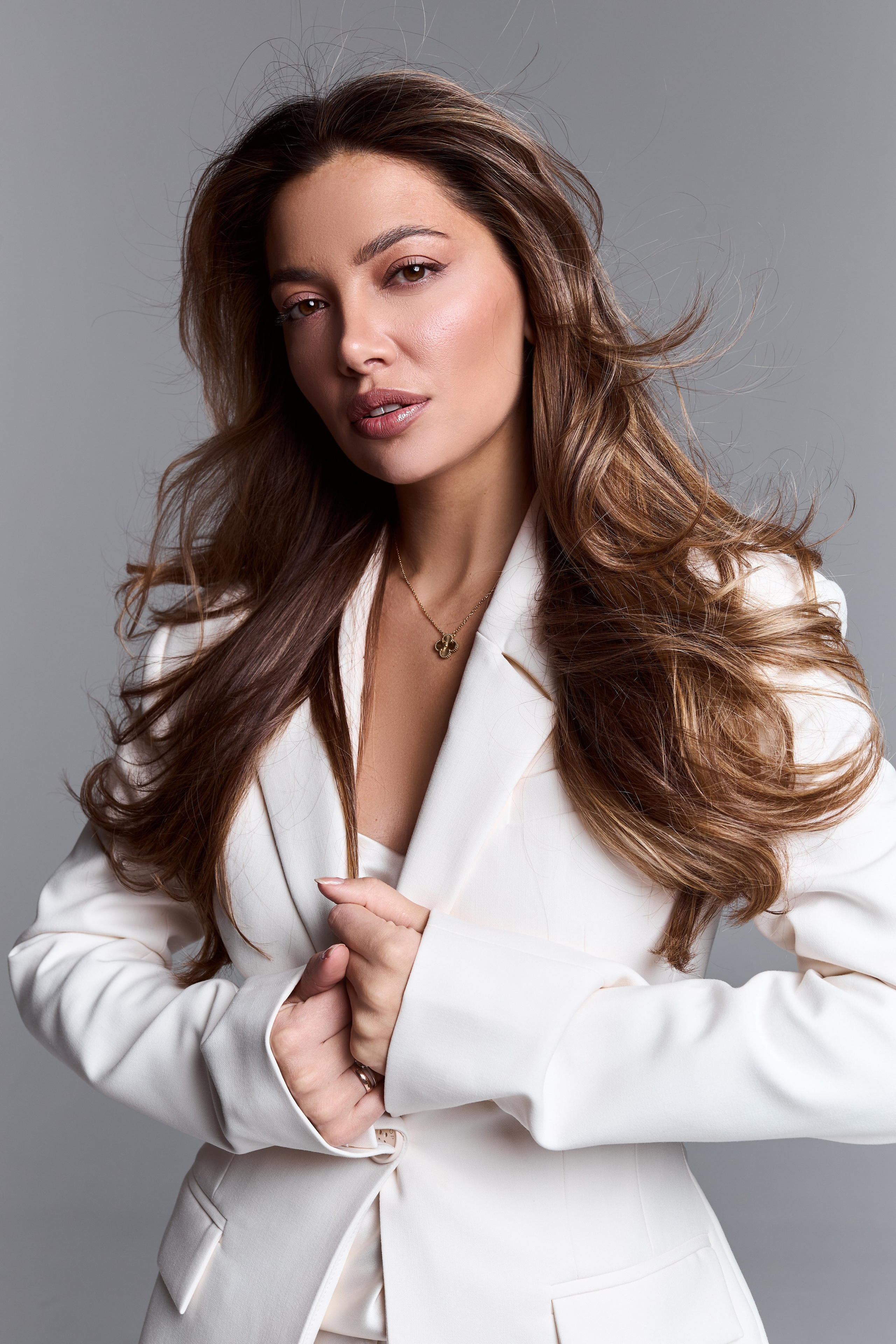 Женские студийные съемки. Коммерческий фотограф Москва