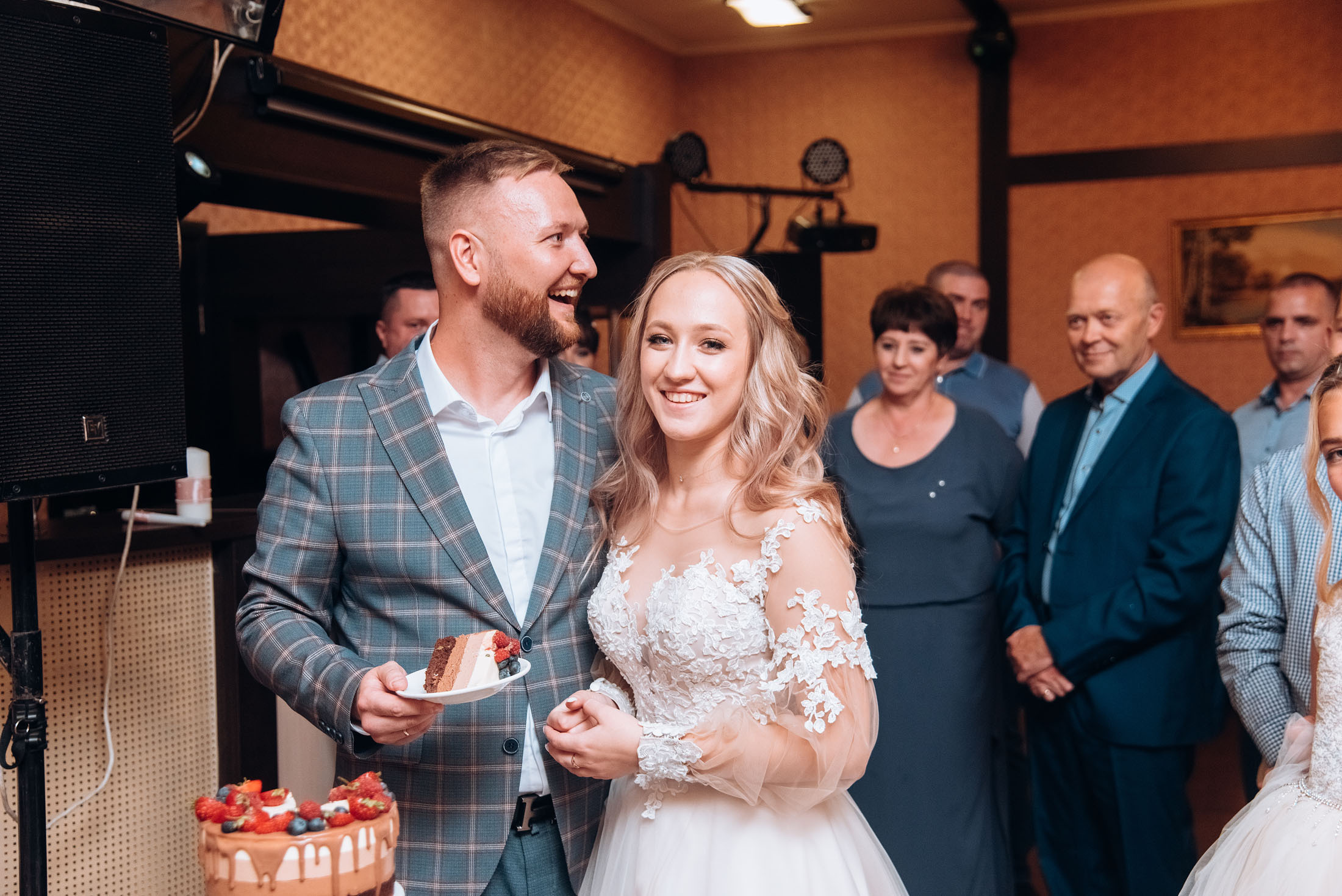 Арина и Антон. Семейный и свадебный фотограф в Нижнем Тагиле, Екатеринбурге Пряничник