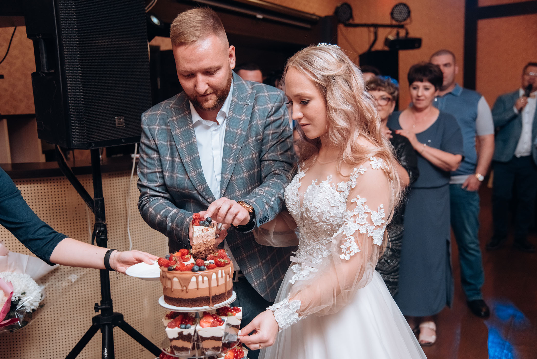 Арина и Антон. Семейный и свадебный фотограф в Нижнем Тагиле, Екатеринбурге Пряничник