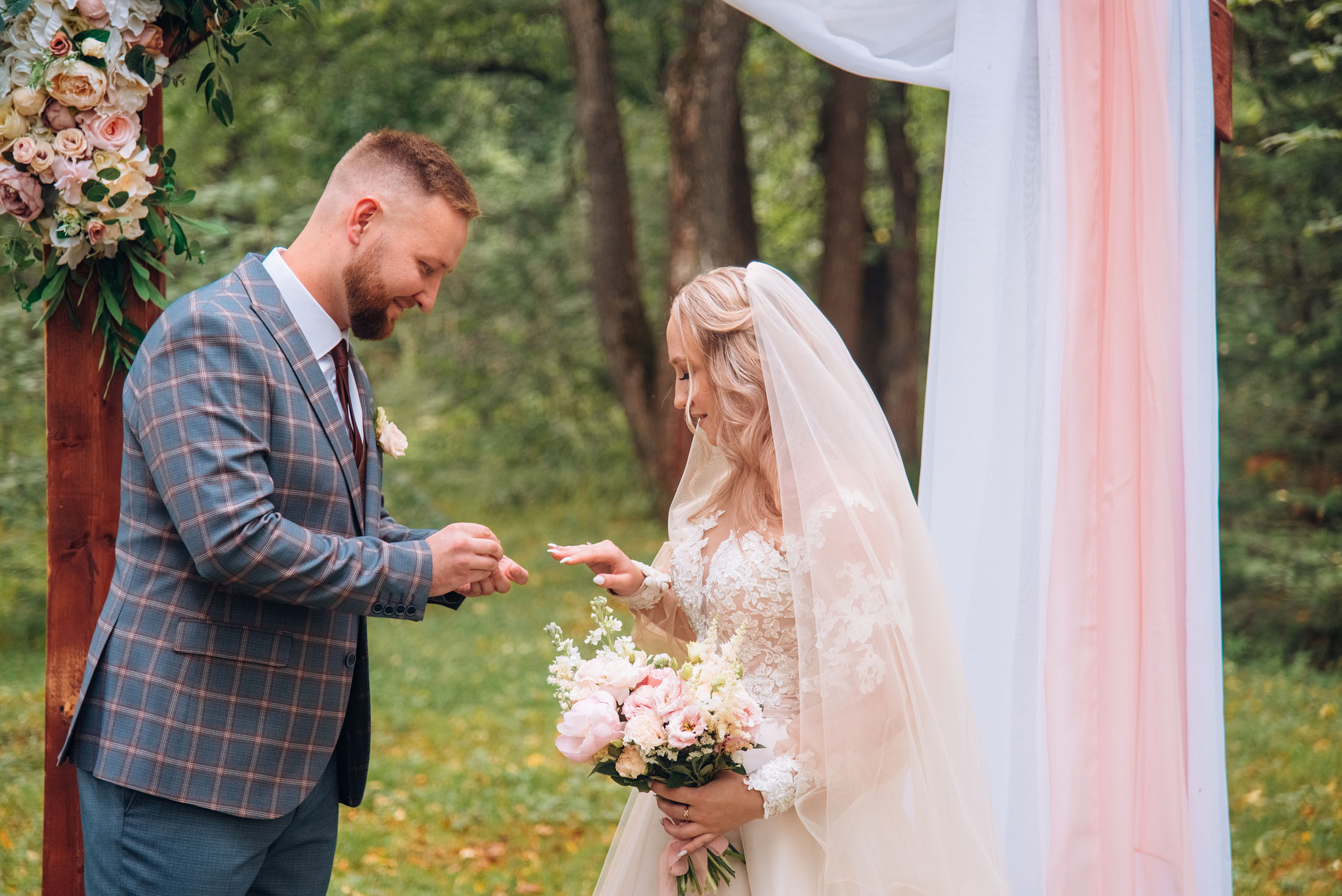 Арина и Антон. Семейный и свадебный фотограф в Нижнем Тагиле, Екатеринбурге Пряничник
