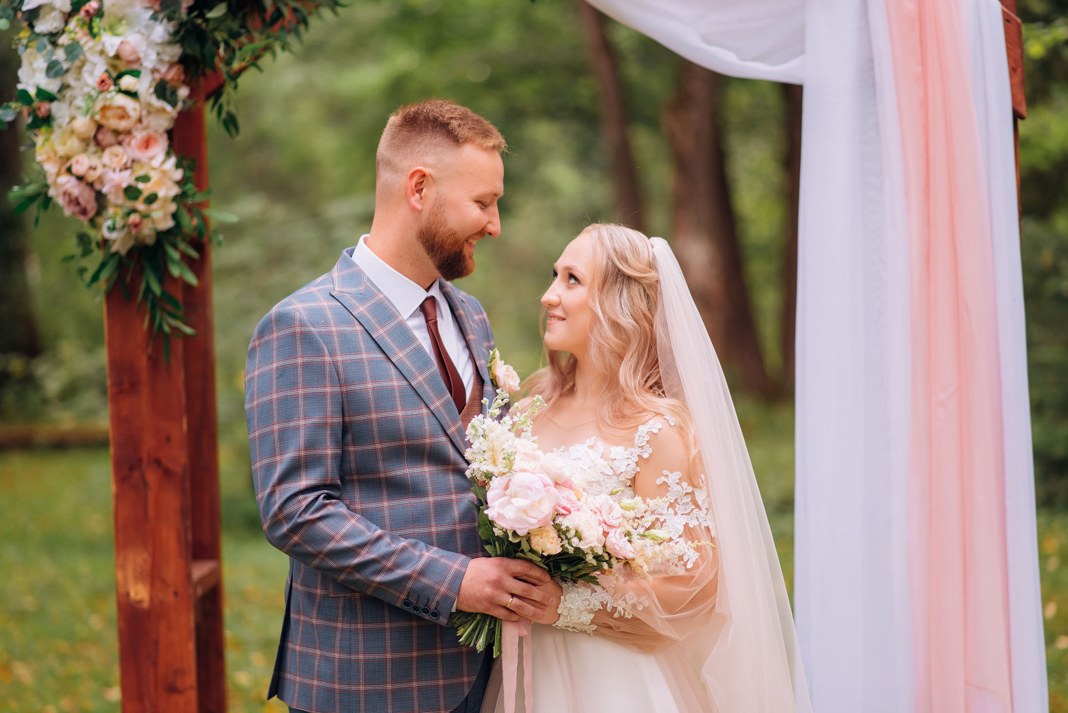 Арина и Антон. Семейный и свадебный фотограф в Нижнем Тагиле, Екатеринбурге Пряничник