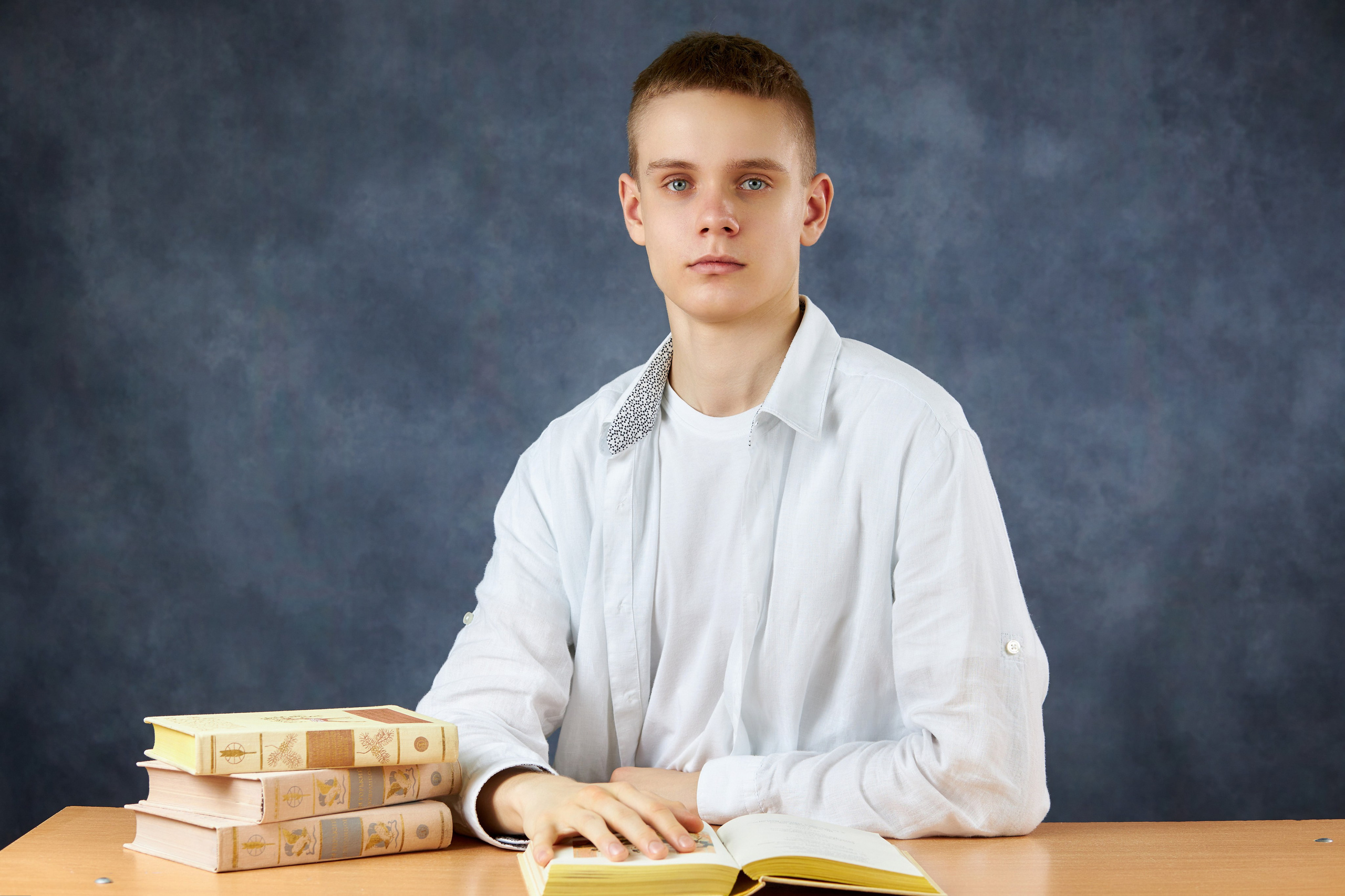 Старшие портреты. Школьный фотограф Леонова Наталия