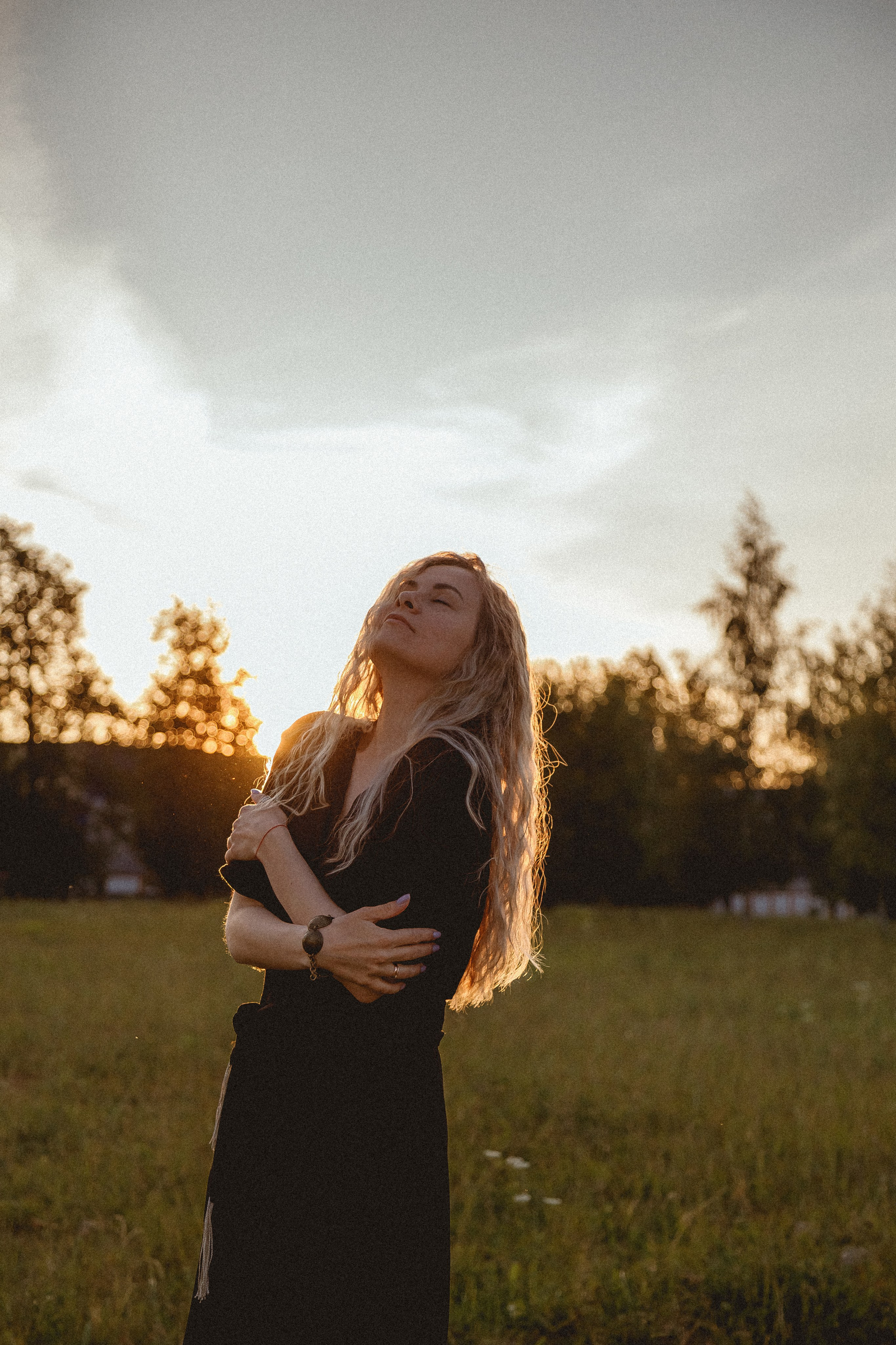 Мария. Лето. Поле. Фотограф в Москве Базанова Дарья