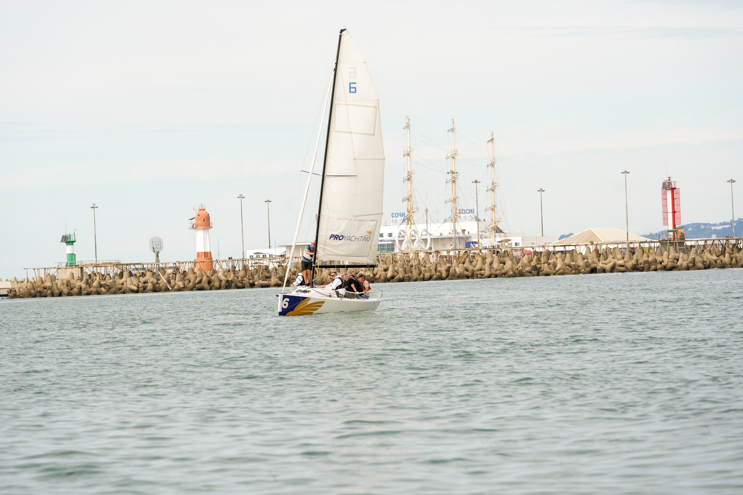 Яхтенная регата для компании Агрегатка. Репортажный фотограф в Красной Поляне и Сочи Павлюченко Екатерина