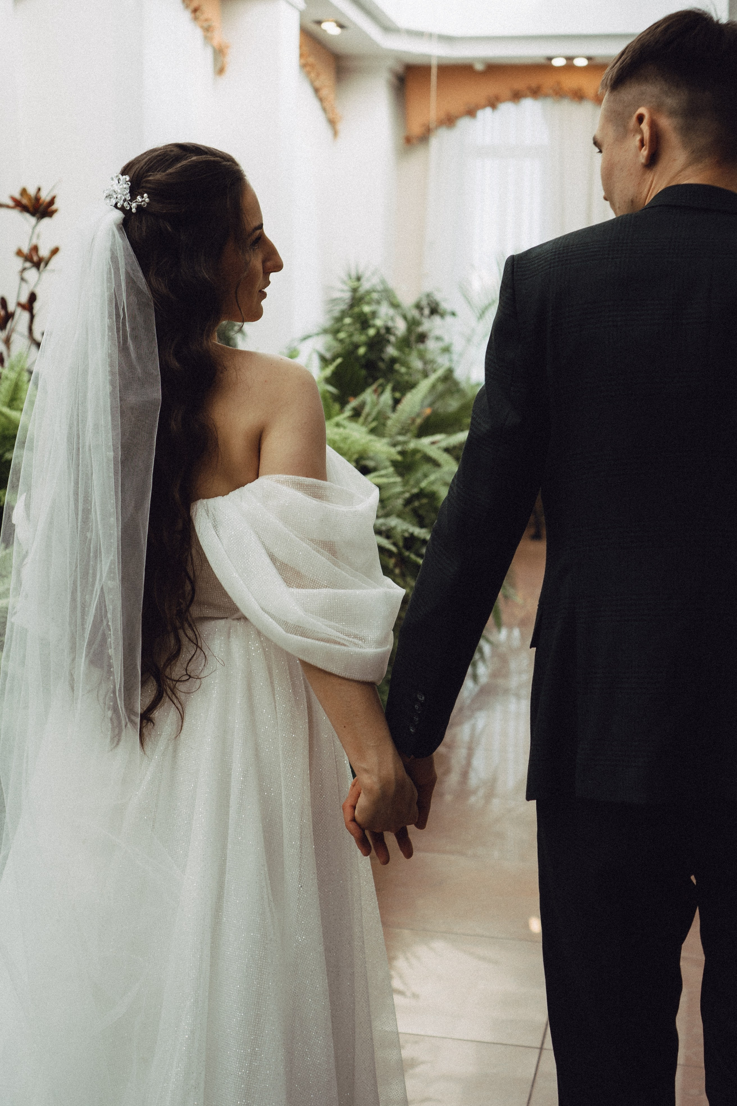 СВАДЕБНАЯ СЬЕМК В ПАРКЕ 300-ЛЕТИЯ. Профессиональный фотограф, Санкт-Петербург — Виктория Богомолова