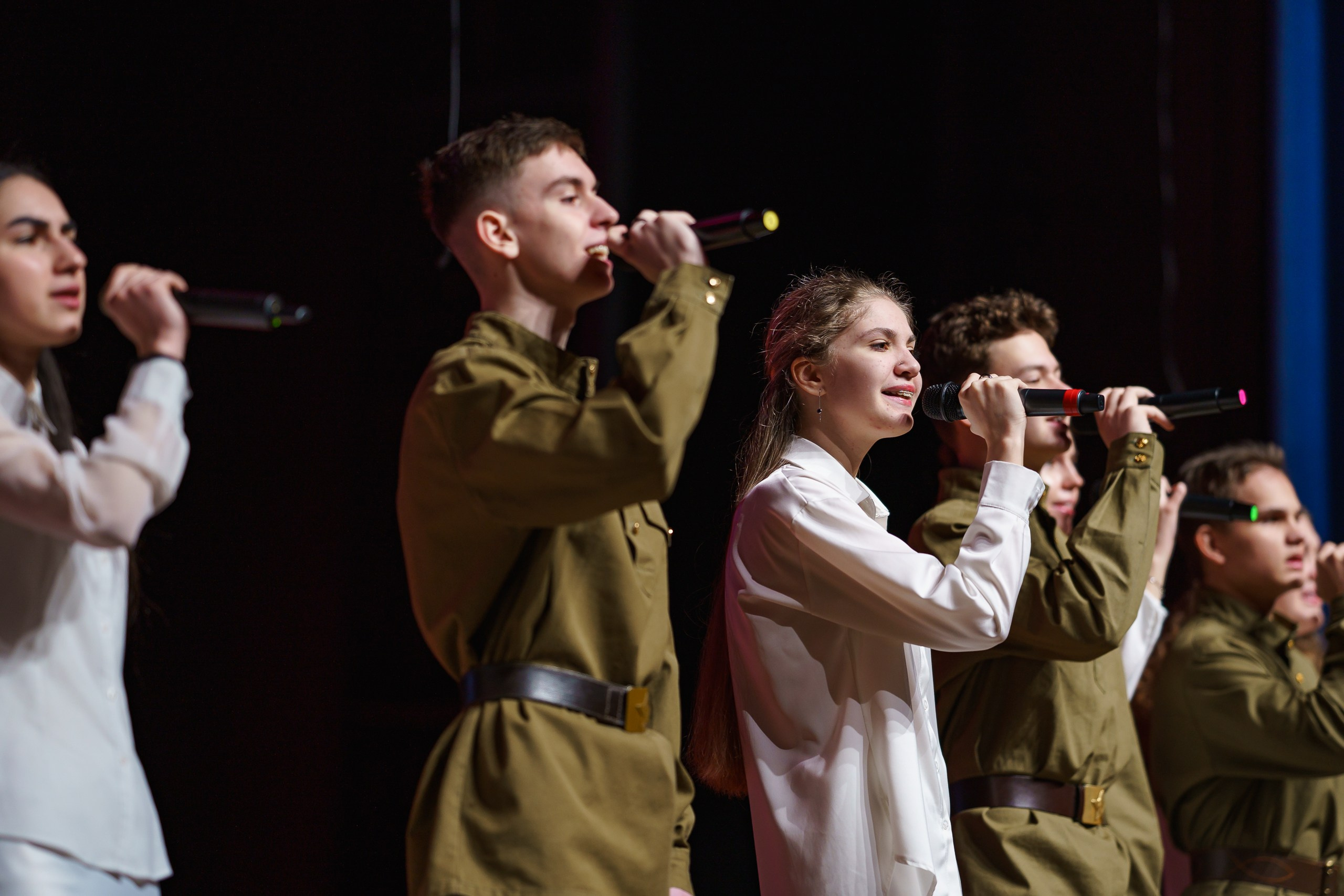 Гала-концерт XXXIII Регионального фестиваля солдатской и патриотической песни «Защитники Отечества». Портретный и репортажный фотограф в Воронеже: Анастасия Пузикова