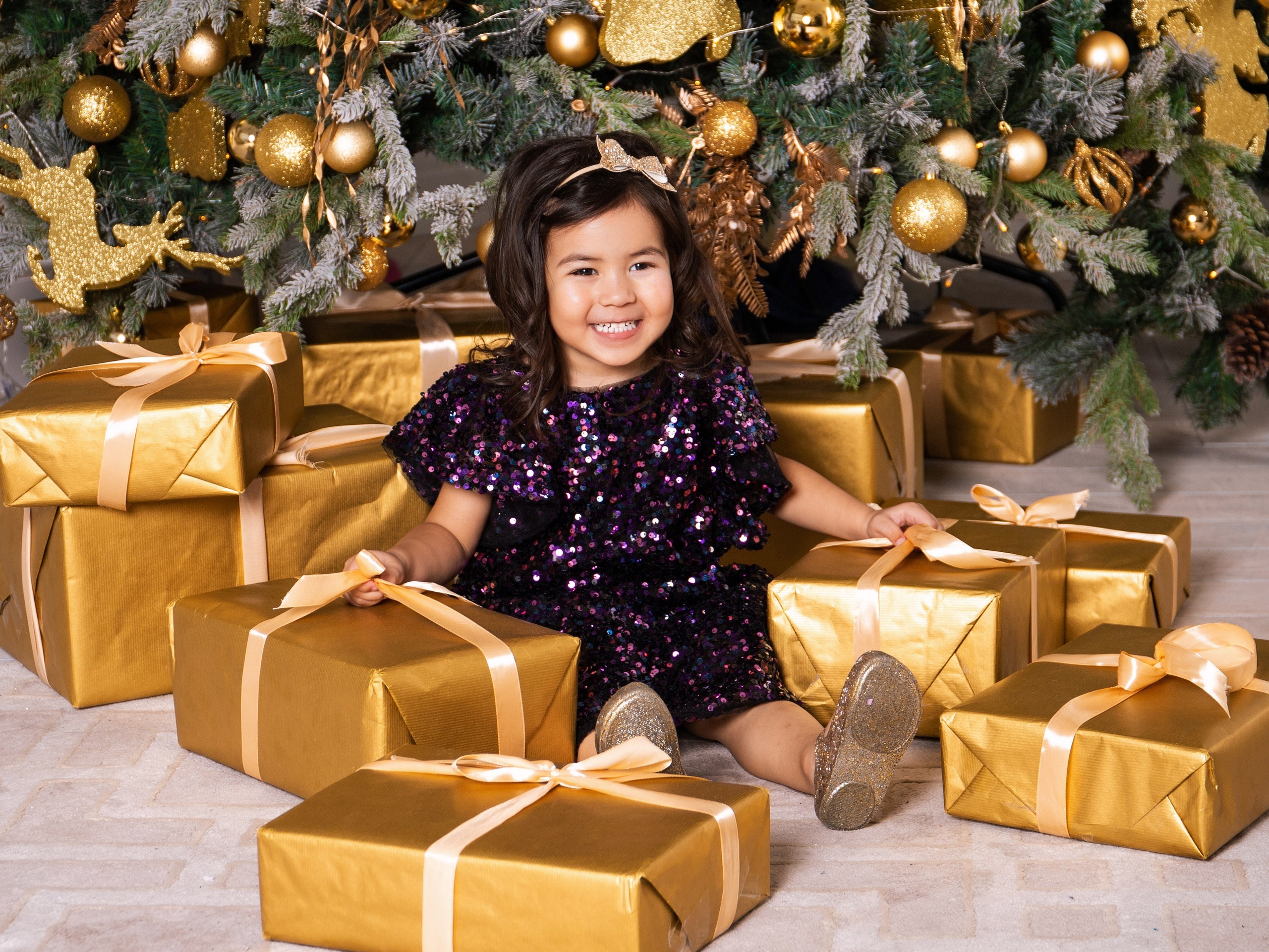 Мама с дочкой новогодняя съемка в студии. Свадебный и семейный фотограф в Москве Мила Широких