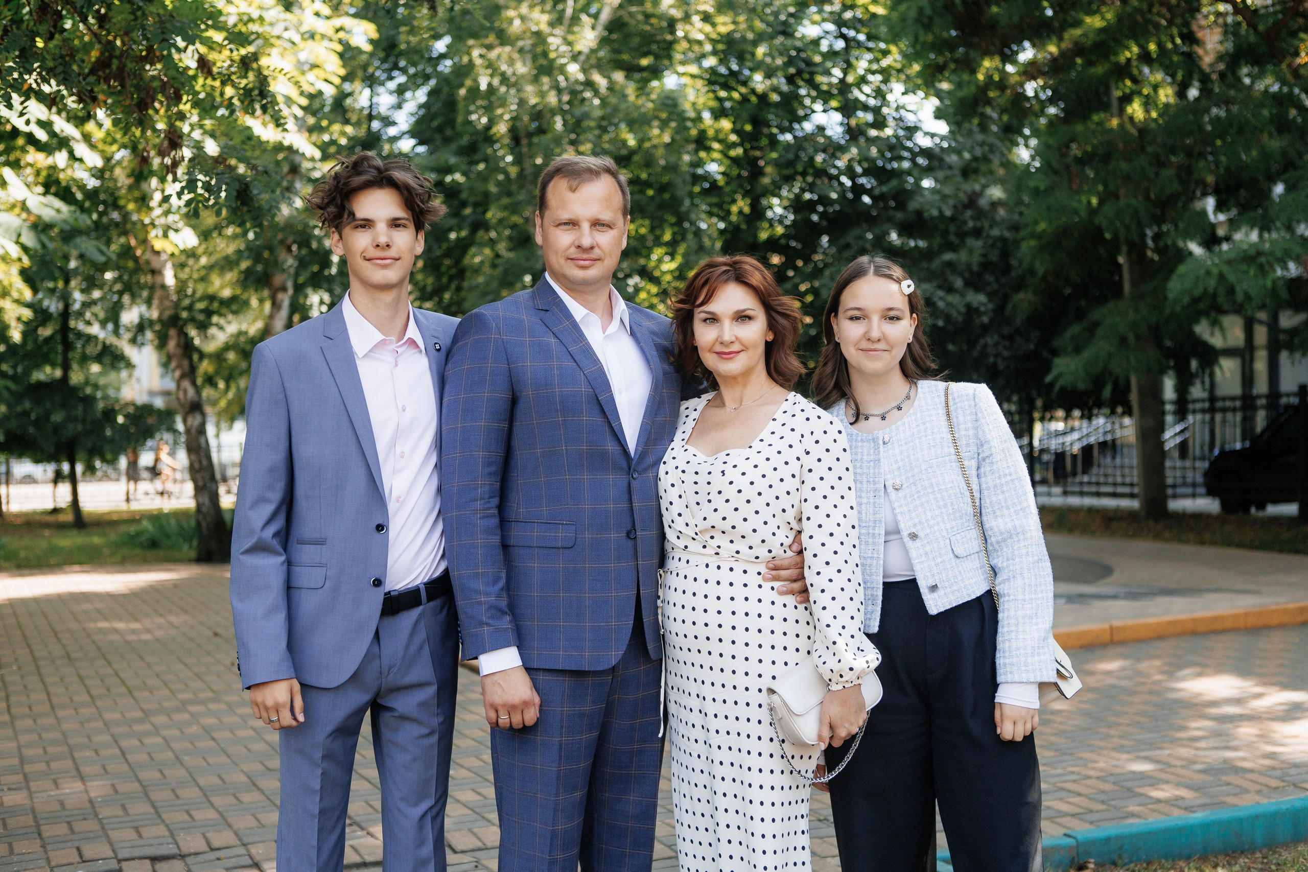 Выпускной Гимназия 12 2024 г. Свадебный и портретный Фотограф в Липецке Дмитрий Котюков