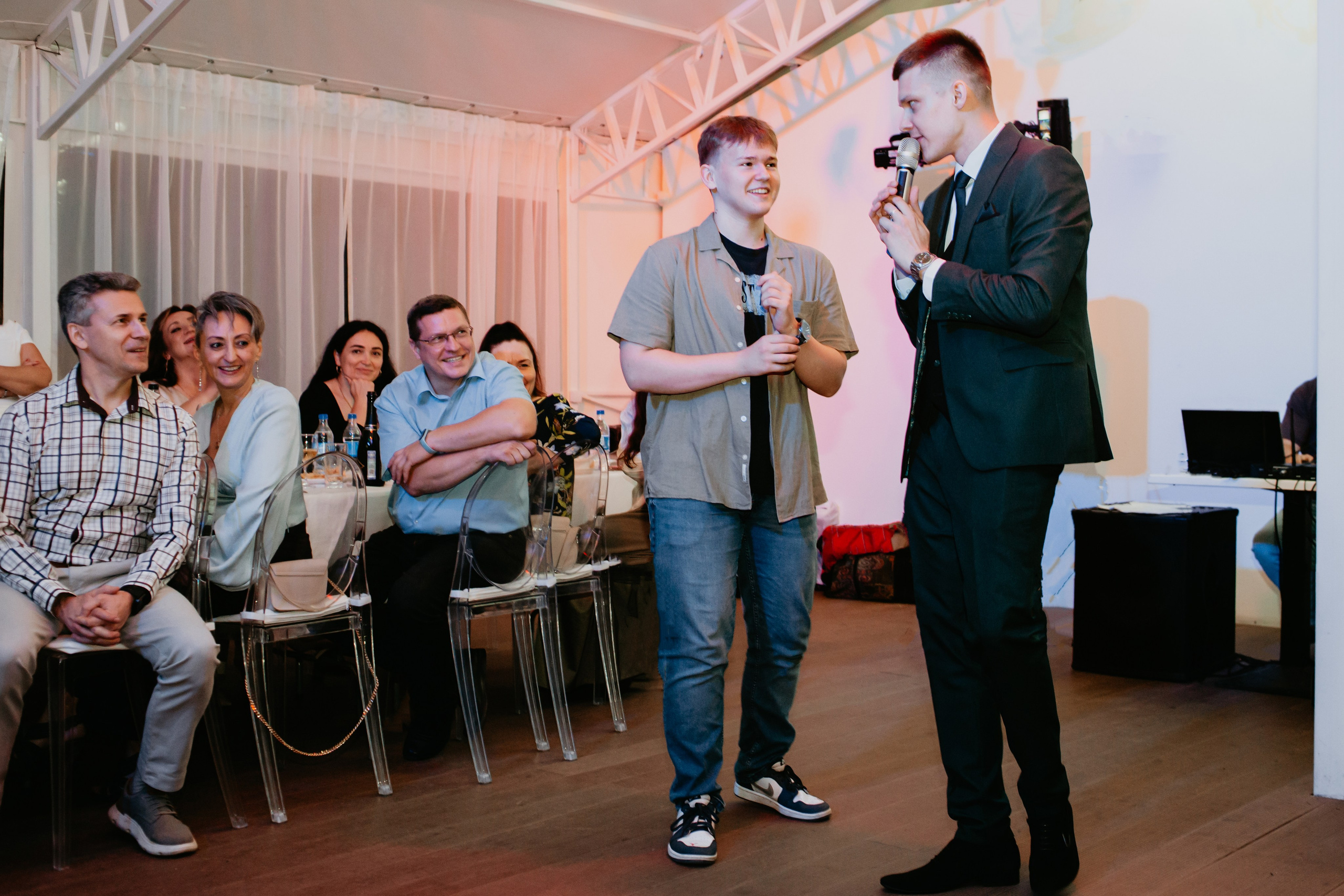 Выпускной 2025 (41 школа) 11 класс. Фотограф в Челябинске Ополихина Анна