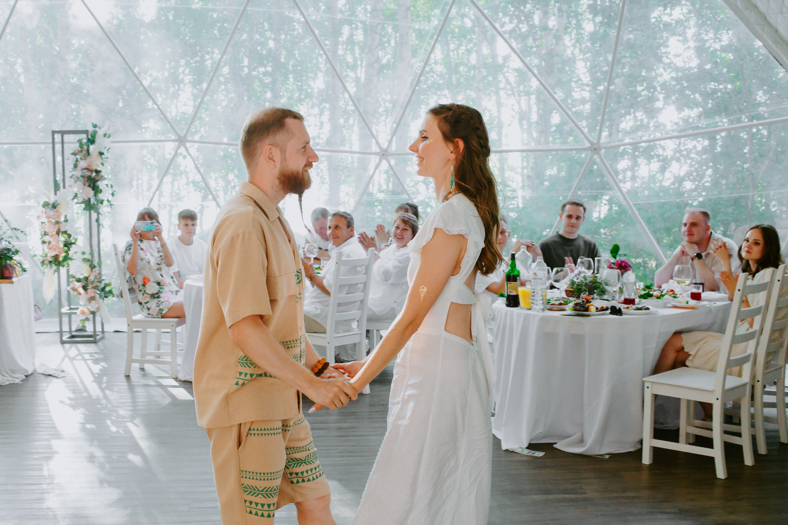 Выездная регистрация и свадебный банкет. Евгения и Илья. Фотограф в Челябинске Ополихина Анна