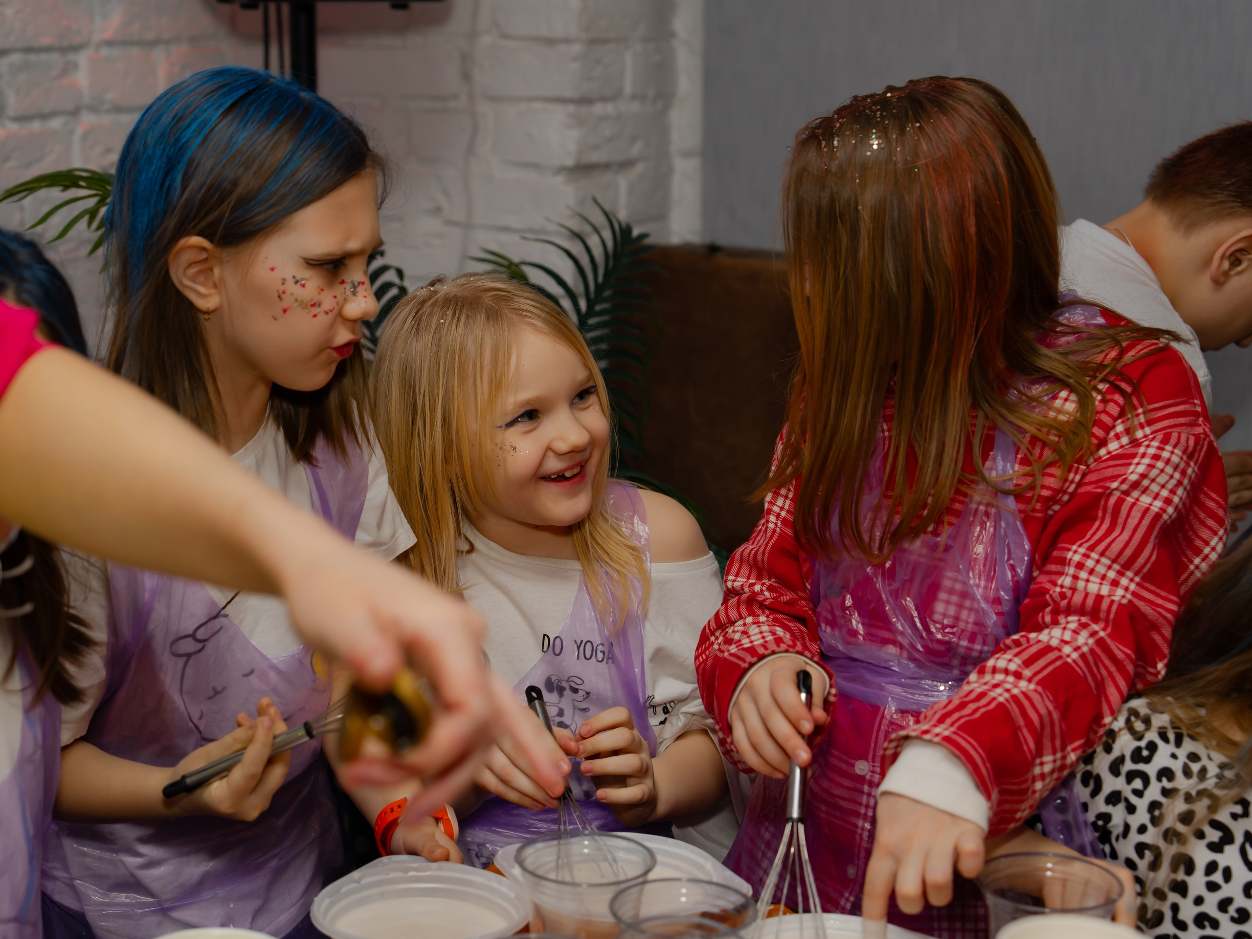 Битва подушками. Крамер Юлиана детский и семейный фотограф