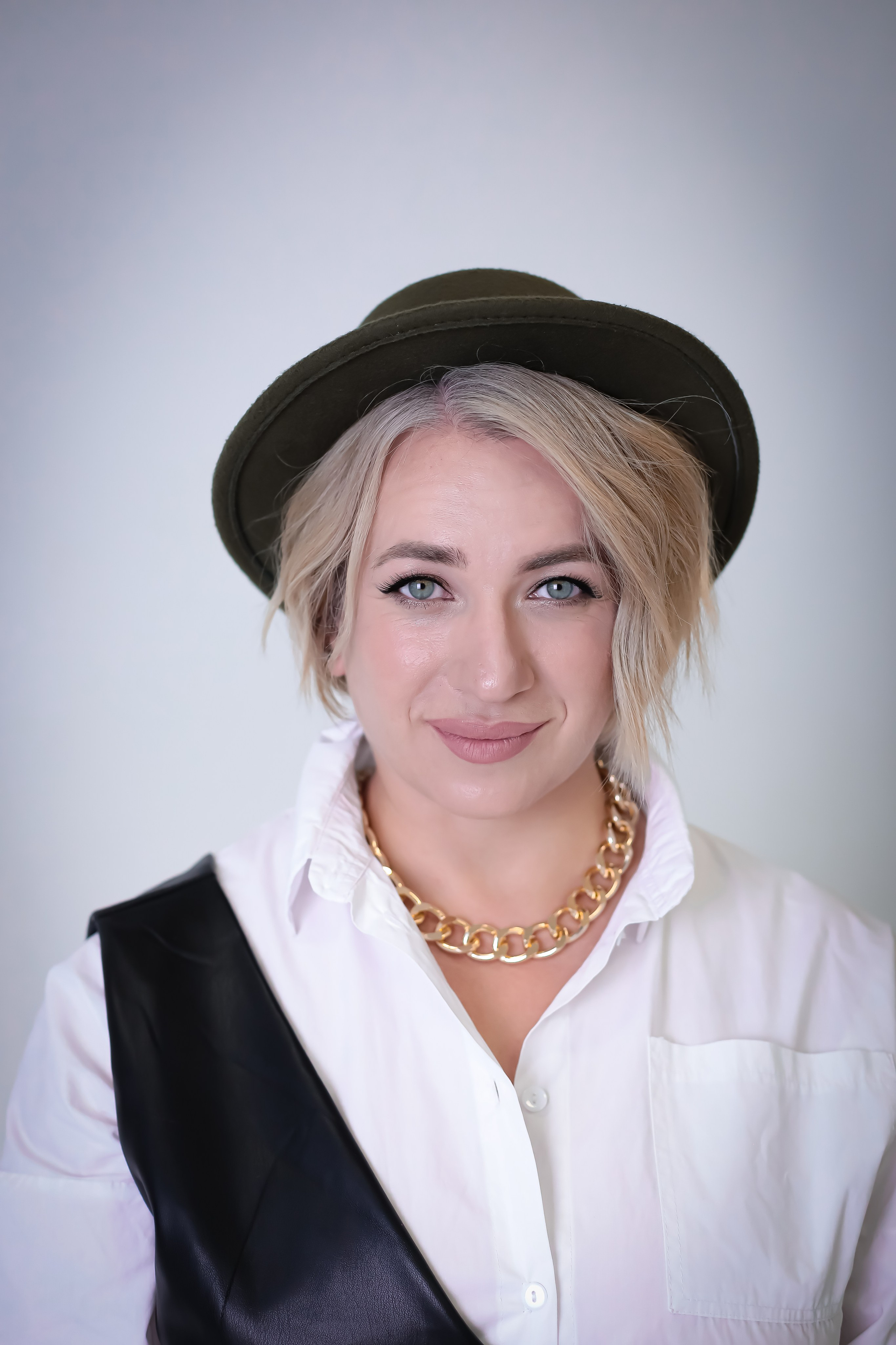 Бухгалтер (аутсорсинг). Фотограф г. Хабаровск. Семейные и индивидуальные съёмки