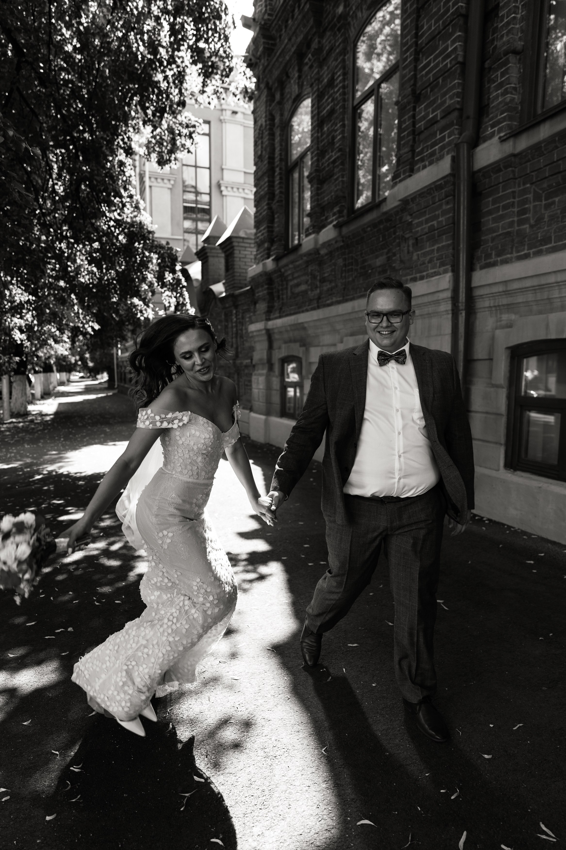 Свадебный фотограф Уфа — Руслан ГабдлисламовЖивые эмоции, красивые кадры, воспоминания на всю жизнь.Работаю по всей Республике Башкортоста. Свадебный фотограф Уфа Руслан Габдлисламов