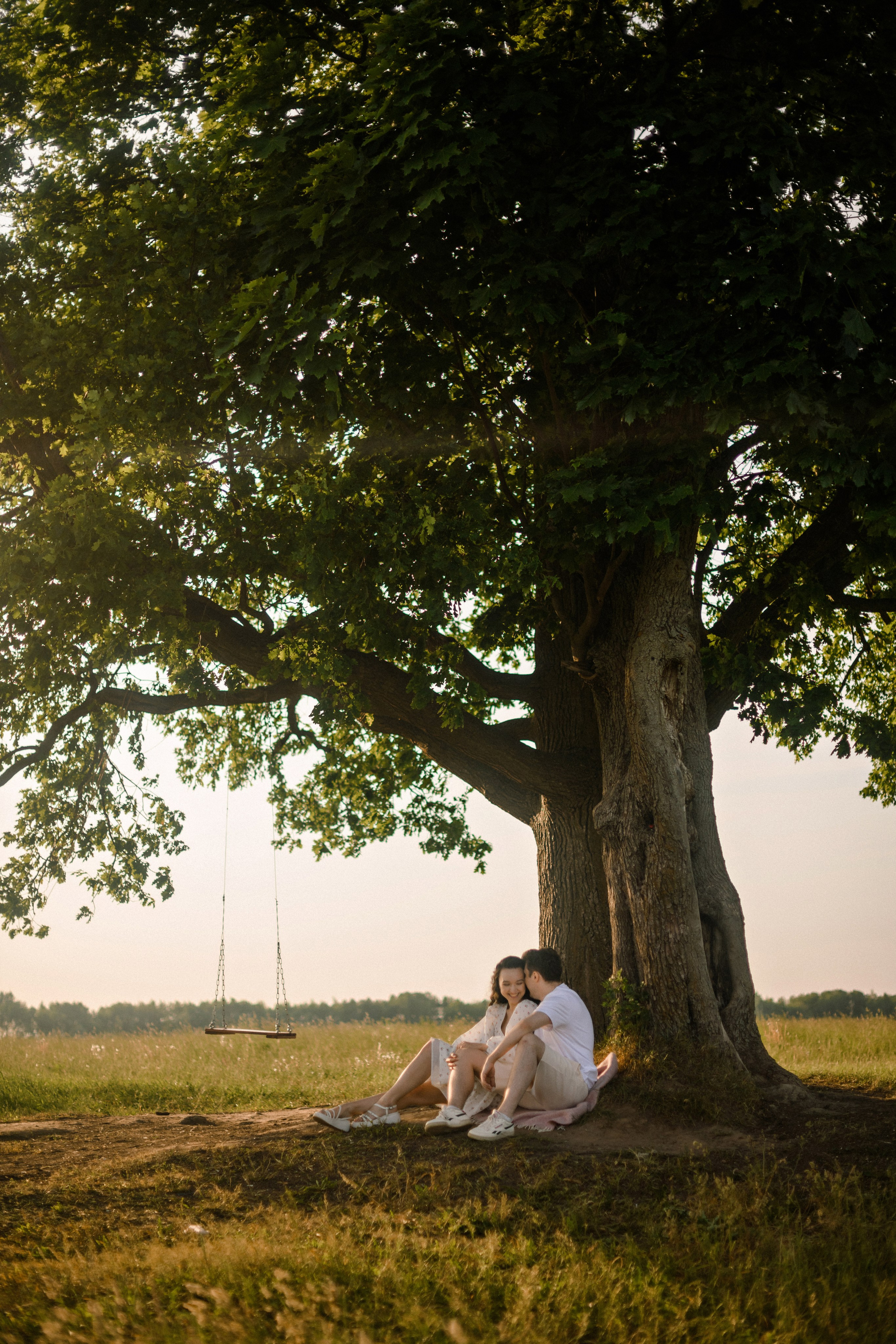 Лиза и Лёша в поле. Свадебный фотограф в Санкт-Петербурге София Шубик