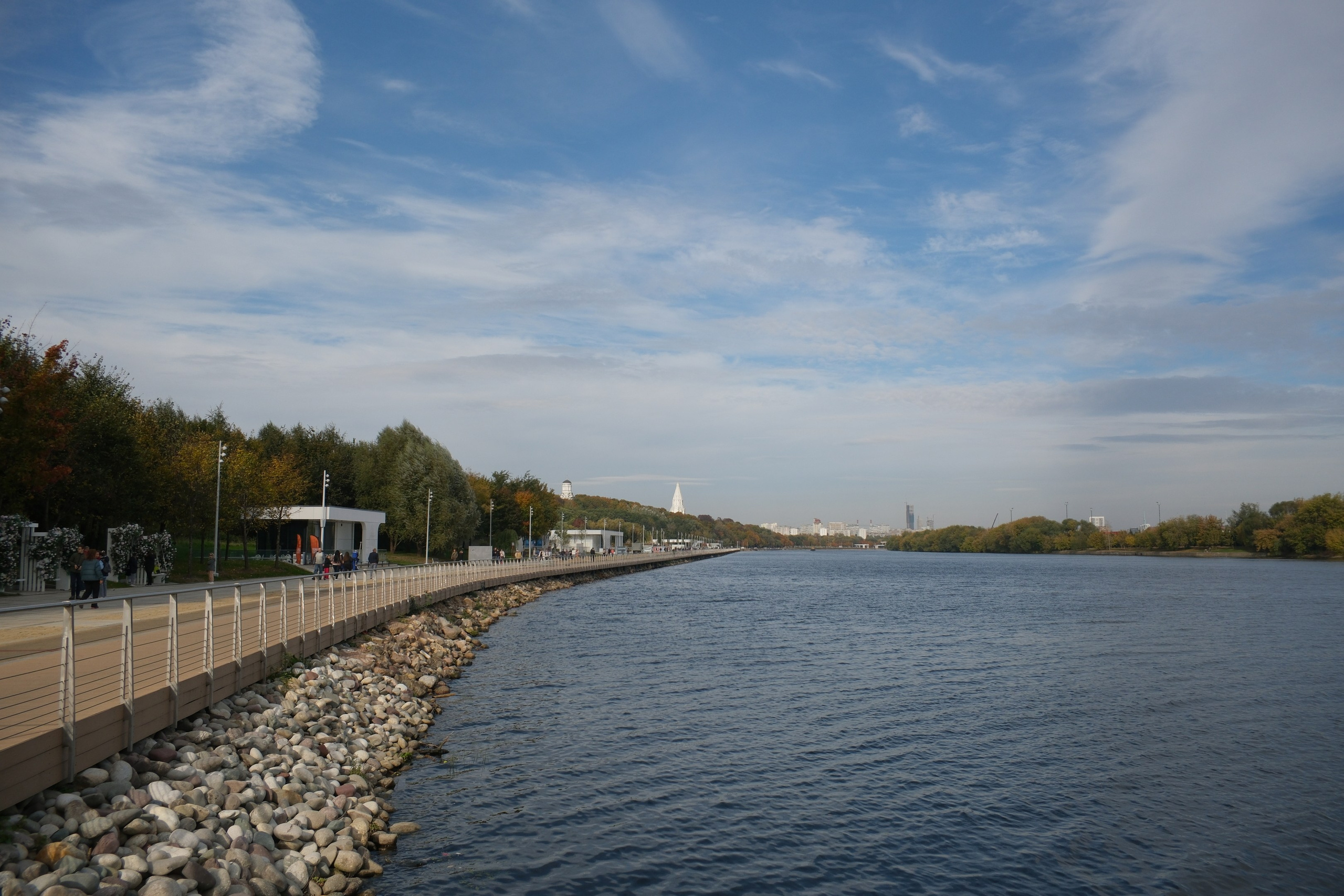 Коломенское 04.10.2025. Улица, люди, жизнь…