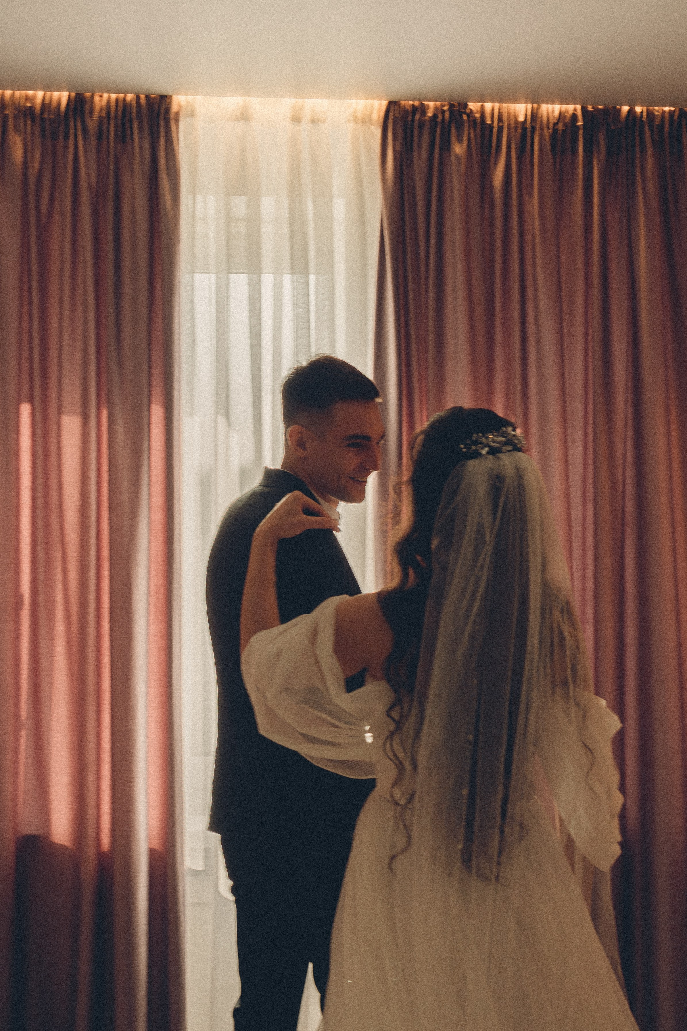 СВАДЕБНАЯ СЬЕМК В ПАРКЕ 300-ЛЕТИЯ. Профессиональный фотограф, Санкт-Петербург — Виктория Богомолова