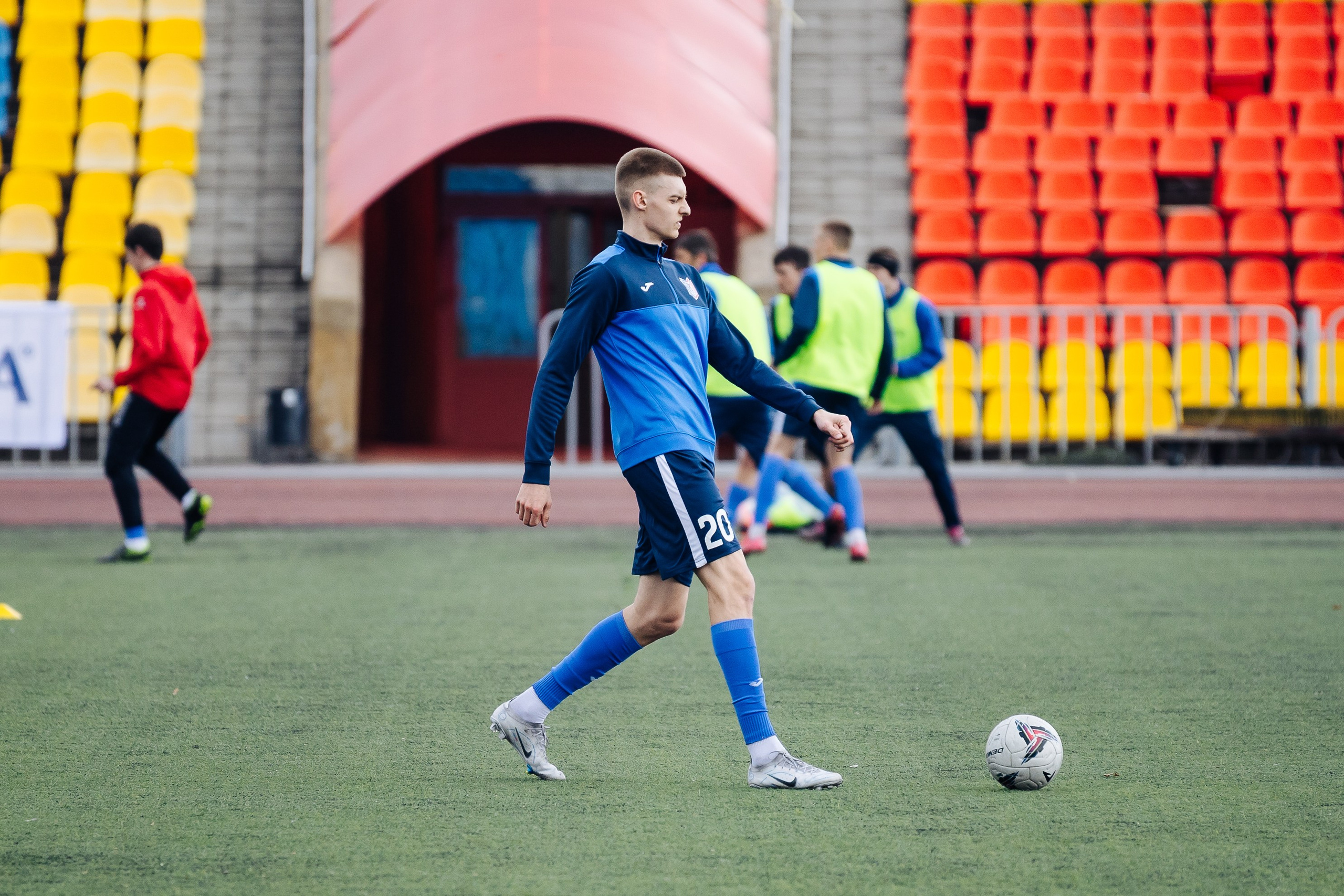 ФК Металлург — ФК Шахтер // 06.04.24. Денис Прохоров Фотограф в г. Магнитогорск